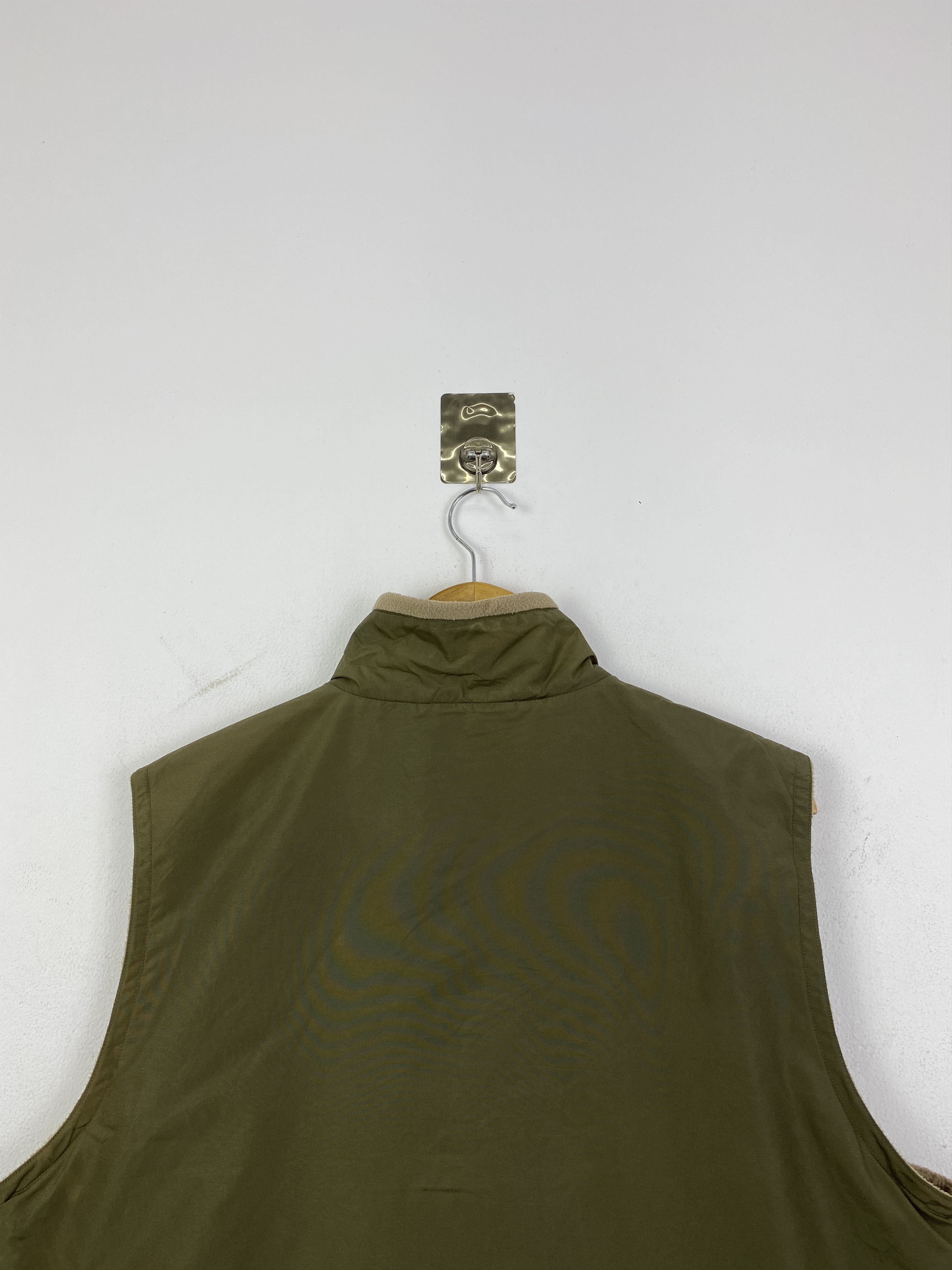Uniqlo Uniqlo Reversible Fleece Beige Vest JA0195 Size US L / EU 52-54 / 3 - 4 Thumbnail