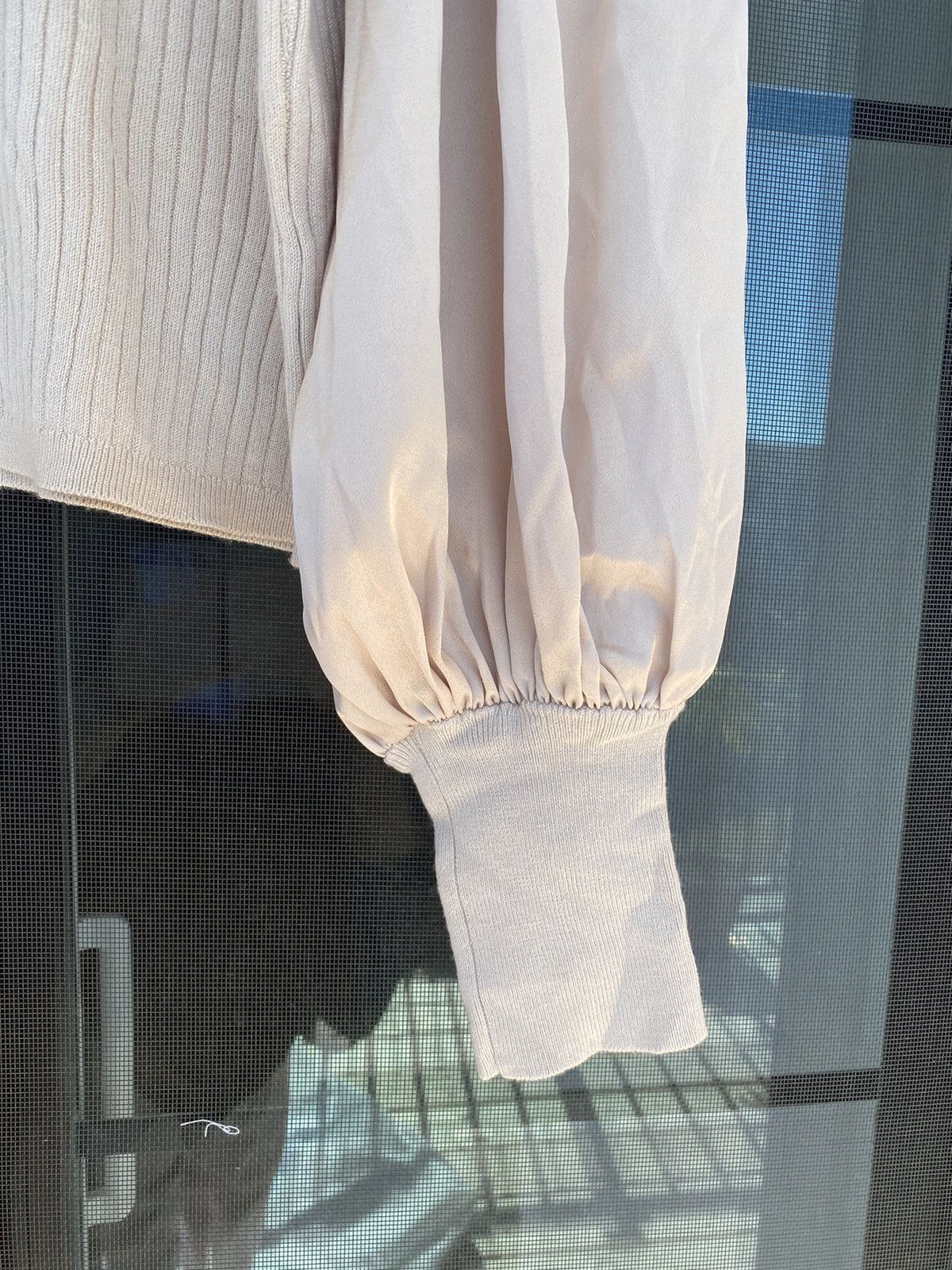 Express NWT Express Pleated Puff Lantern Satin Sleeve Knit Sweater Size L / US 10 / IT 46 - 12 Thumbnail