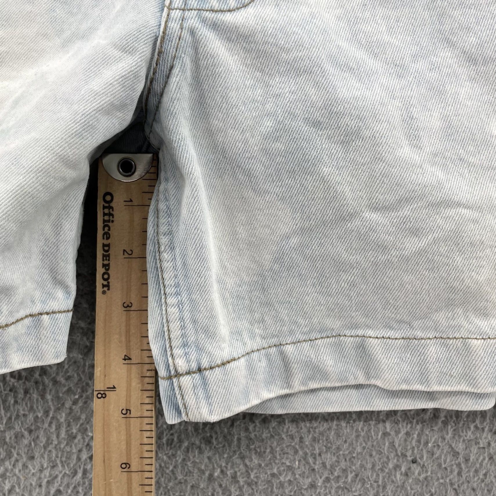 Vintage VINTAGE Lawman Bermuda Shorts Women 5 Blue Denim 90s Retro Classic Americana 80s Cotton Jeans Shorts Womens Size 27" / US 4 / IT 40 - 3 Thumbnail