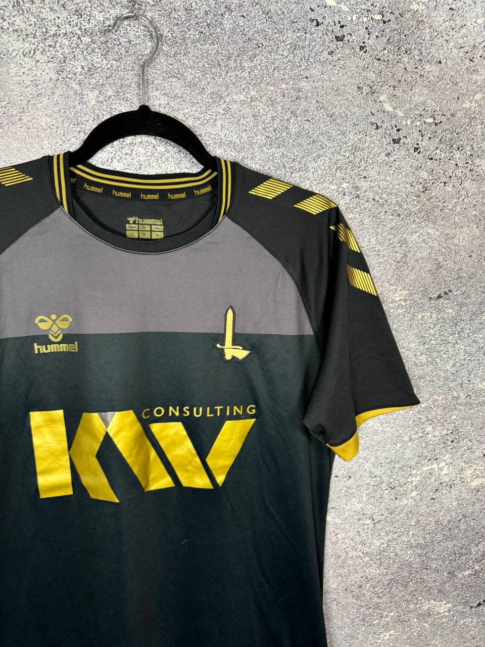 Hummel × Vintage Vintage Charlton Athletic 2021/22 Third Hummel Soccer Jersey Size US S / EU 44-46 / 1 - 2 Thumbnail