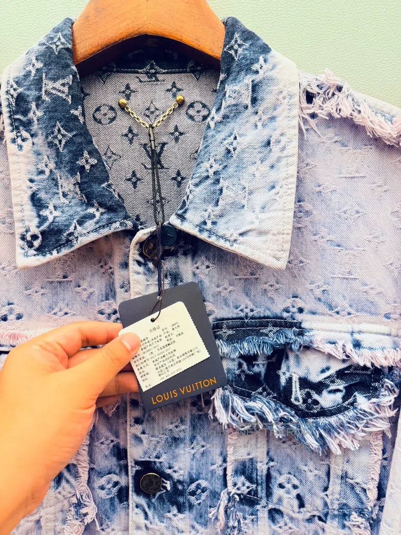 Louis Vuitton Louis Vuitton SS23 Worn Logo Jacquard Fringed Denim Jacket Size US M / EU 48-50 / 2 - 3 Thumbnail