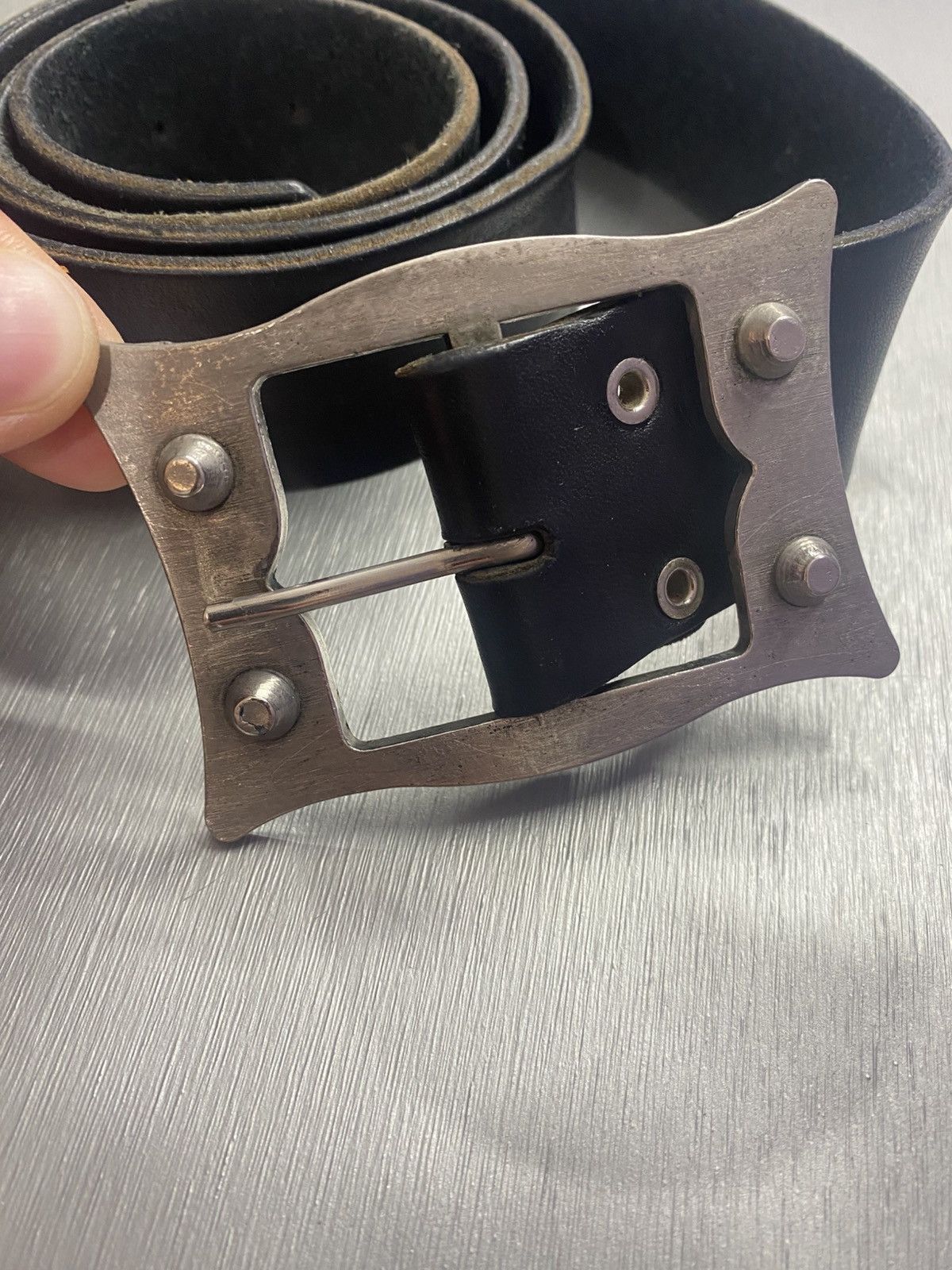 Vintage Leather belt with metal buckle Size ONE SIZE - 3 Thumbnail