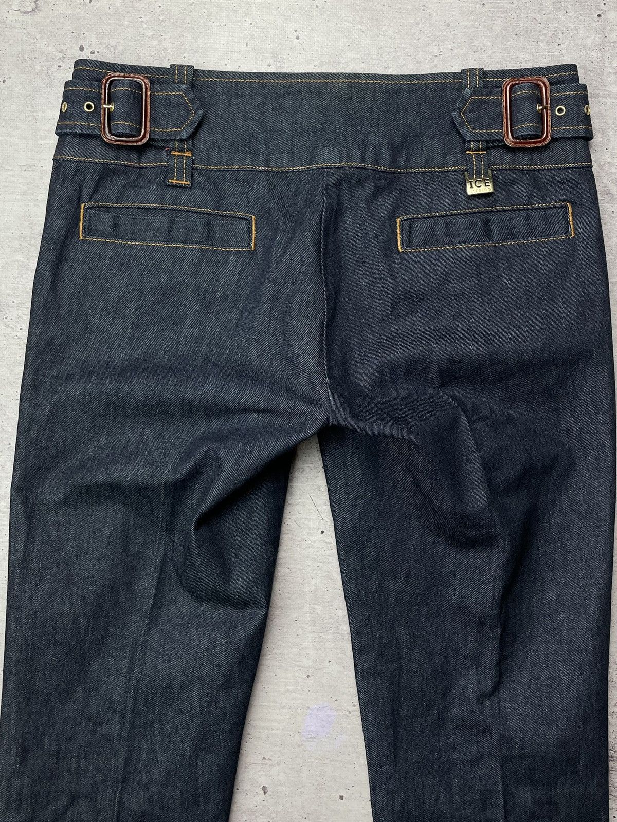Iceberg × Vintage Vintage Iceberg Faded Luxury Jeans Size 26" / US 2 / IT 38 - 9 Thumbnail