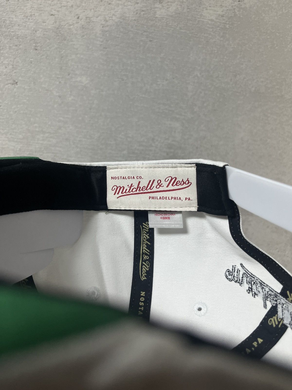 Mitchell & Ness × NBA Mitchell Ness NBA Boston Celtics 17x Champs Patch SnapBack Size ONE SIZE - 6 Thumbnail