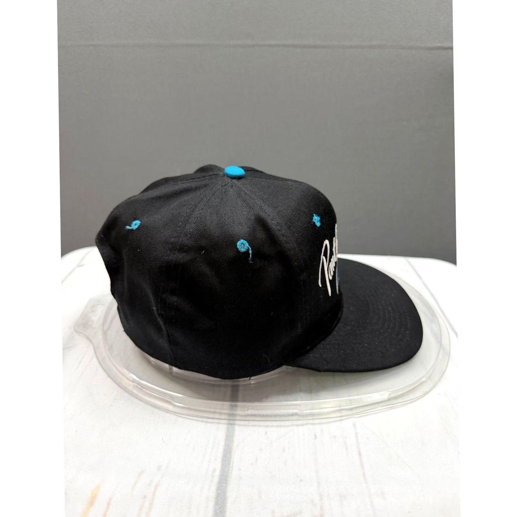 NFL VINTAGE AJD Team NFL Carolina Panthers Hat Mens Black Snapback OSFA Size US 35 - 4 Thumbnail