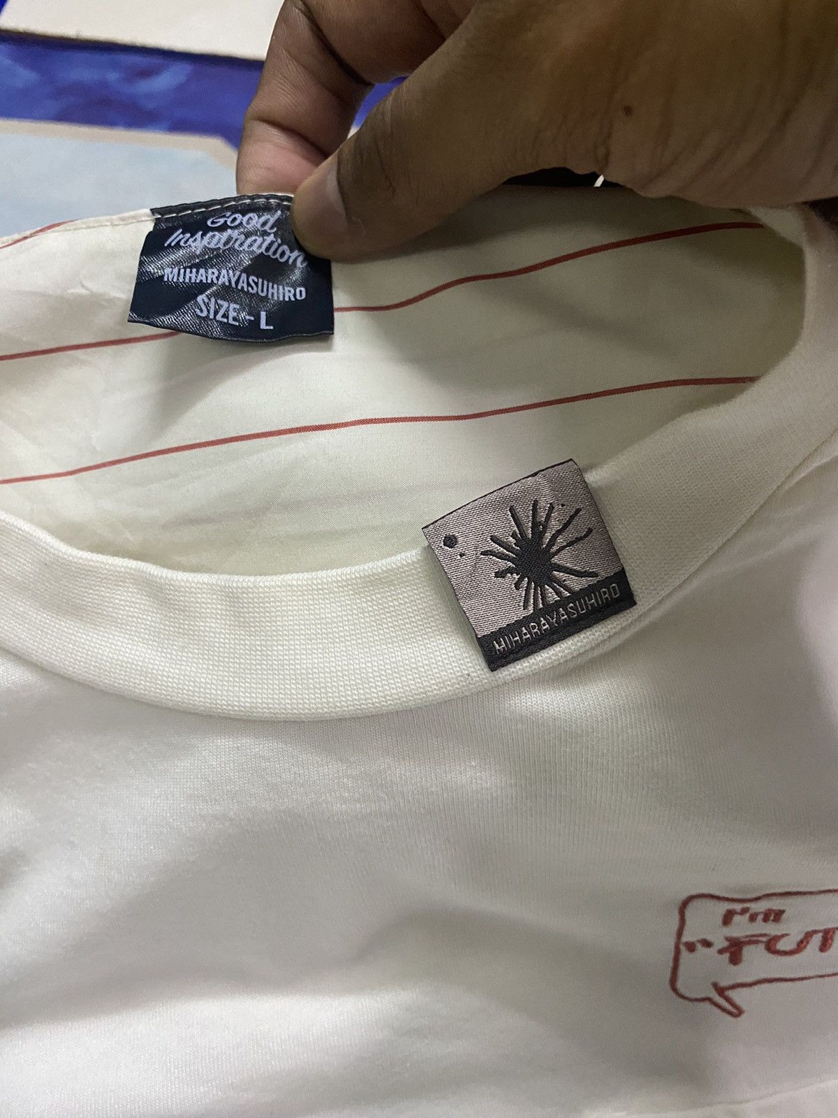 GU 🔥 Japanese Brand 🔥 MIHARA YASUHIRO X GU TSHIRT Size US L / EU 52-54 / 3 - 9 Thumbnail