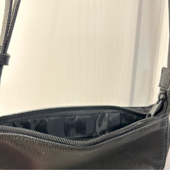 H&M H&M women's Saddle Crossbody Bag pebbled leathered Black Size ONE SIZE - 12 Thumbnail