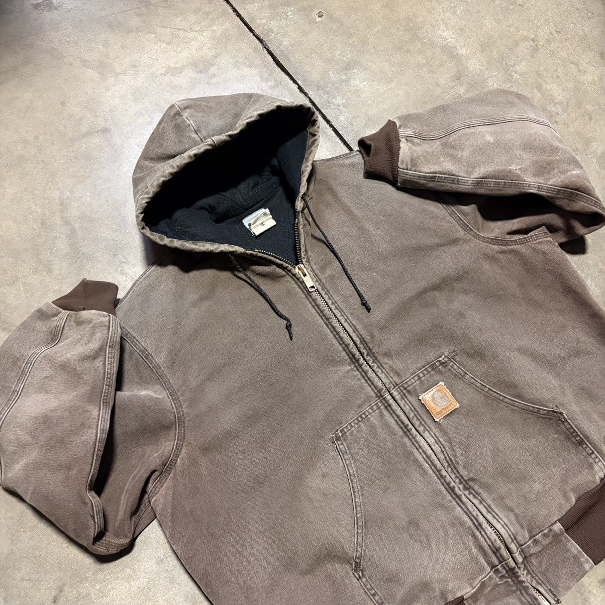 Carhartt Vintage Carhartt Hooded Jacket Workwear Canvas J168 CHT 90s Size US XL / EU 56 / 4 - 8 Thumbnail