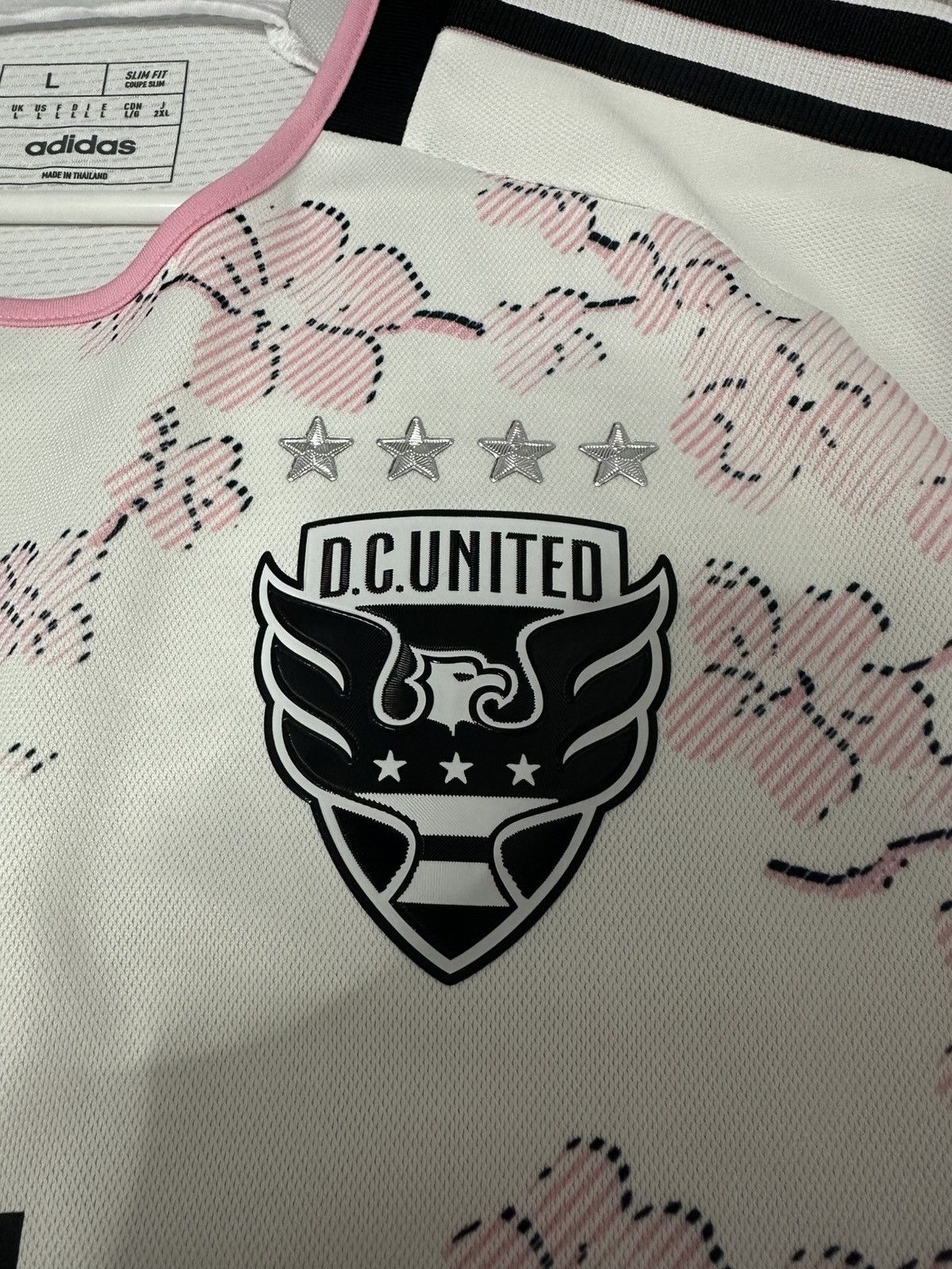 Adidas D.C. UNITED jersey Size US L / EU 52-54 / 3 - 4 Thumbnail