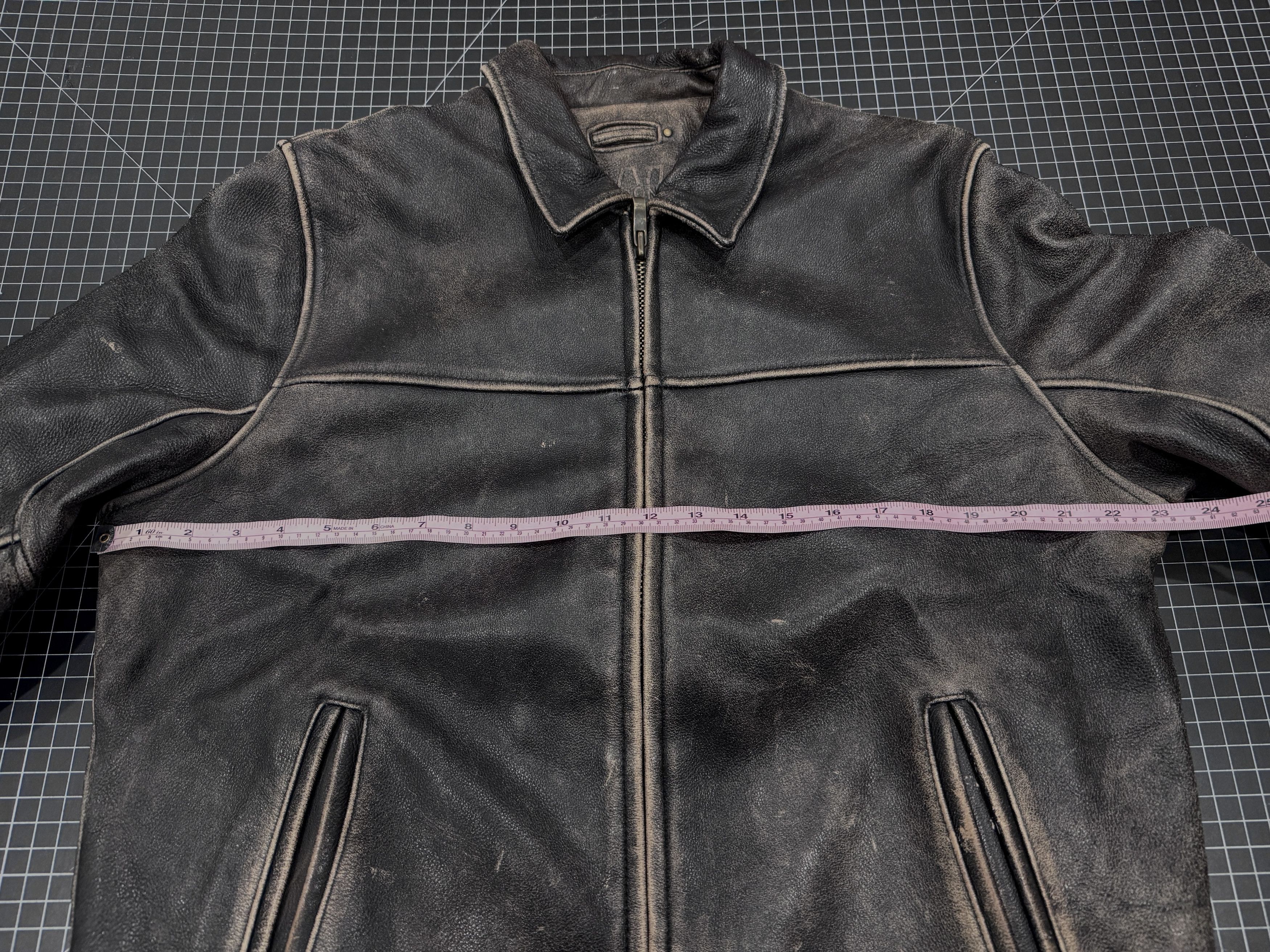 Vintage Distressed Leather Jacket Size US L / EU 52-54 / 3 - 6 Thumbnail
