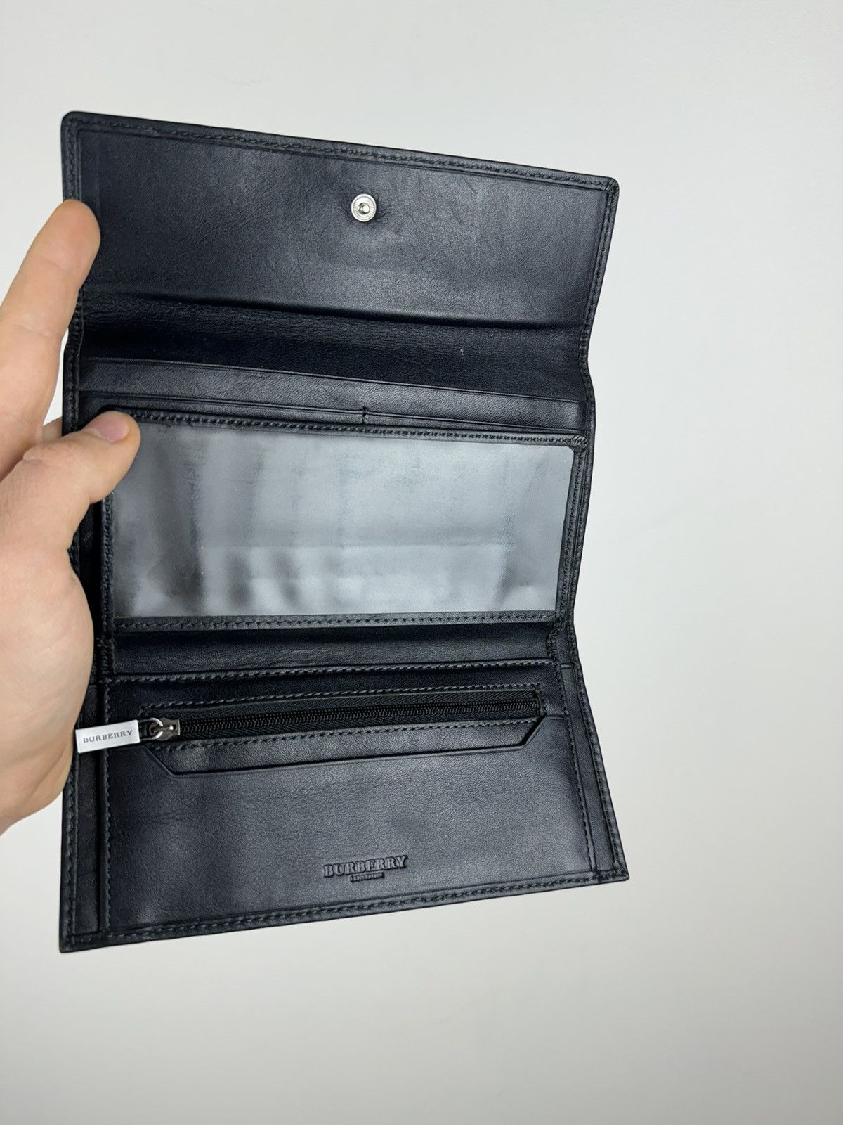Burberry × Leather × Vintage Vintage rare leather wallet Burberry original casual item Size ONE SIZE - 4 Thumbnail