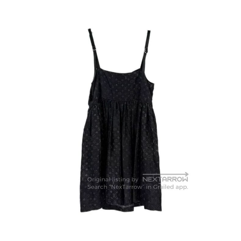 Louis Vuitton Louis Vuitton Dirty black and grey full logo mulberry silk Size XS / US 0-2 / IT 36-38 - 2 Thumbnail