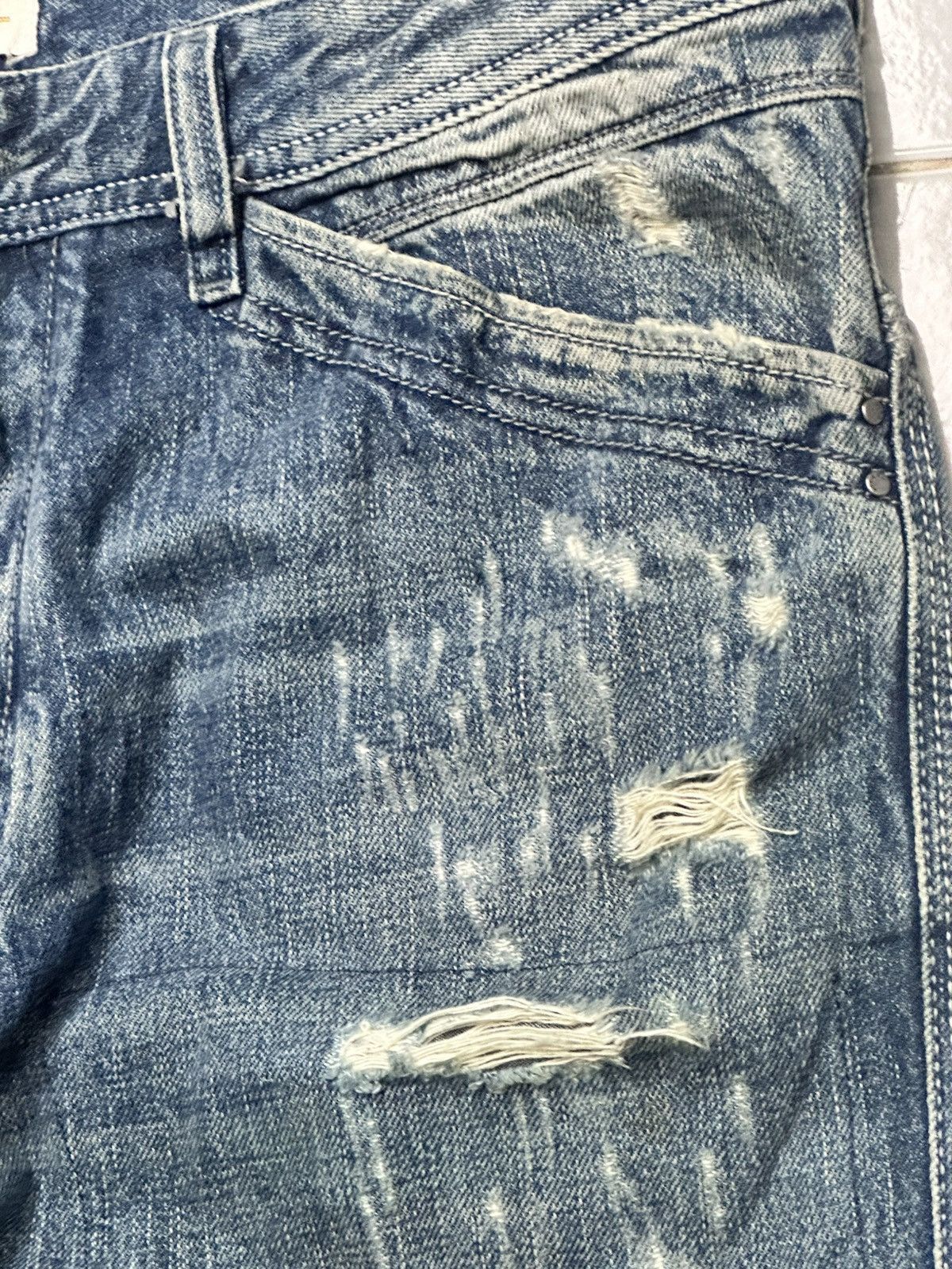Diesel Vintage Diesel Distressed Ripped Jeans Straight With Faded Size US 34 / EU 50 - 7 Thumbnail