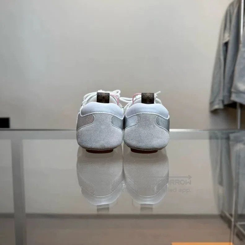 Louis Vuitton Louis Vuitton LV Sneakerina Silver Sneakers . Size US 10 / EU 43 - 5 Thumbnail