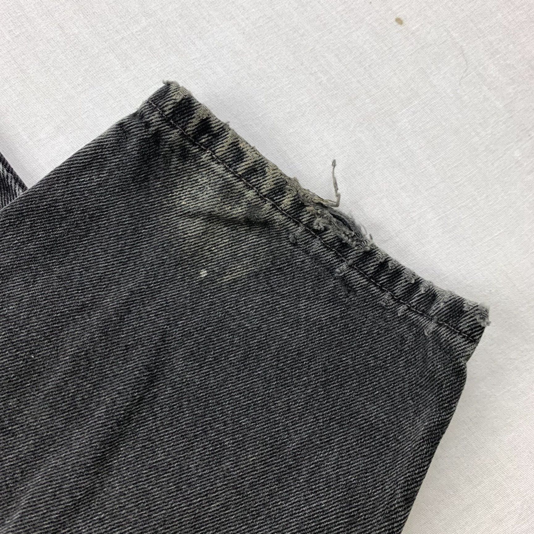 Levi's VINTAGE Levi's Jeans Main Selling Point: Levi's 550 Womens 20 Black Relaxed Tapered Leg 90s 34W 27In Inseam Mens Womens Size 34" / US 12 / IT 48 - 3 Thumbnail