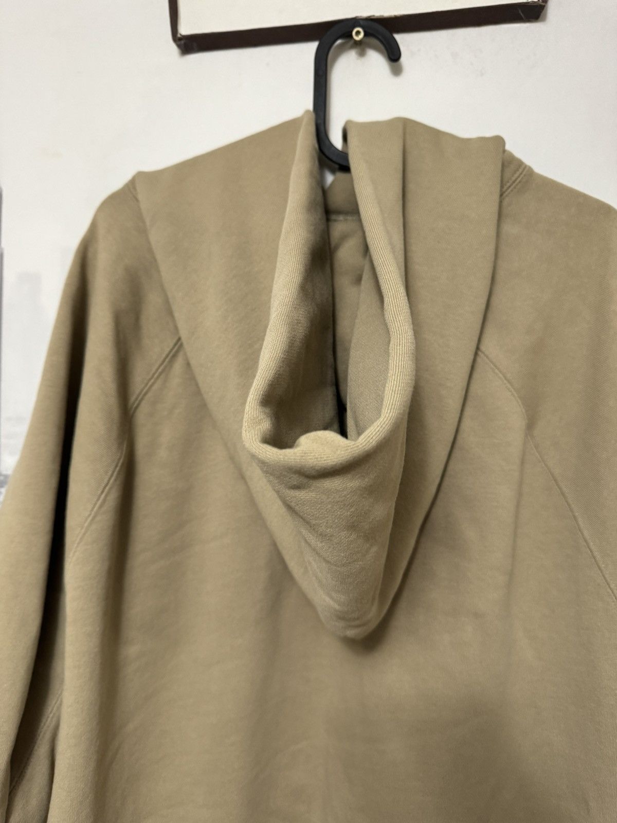 FOG 🔥FOG Fear of God OG Essentials Sleeveless Hoodie Tan SZ LRG Size US L / EU 52-54 / 3 - 9 Thumbnail