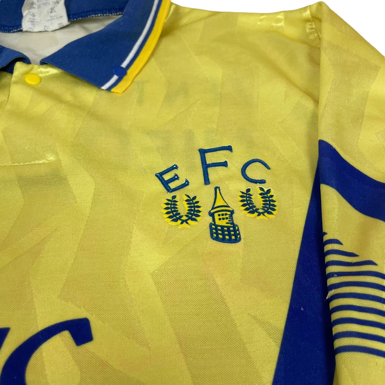 Umbro × Vintage Vintage Umbro Men's Yellow Everton F.C. Football Jersey XL Size US XL / EU 56 / 4 - 4 Thumbnail