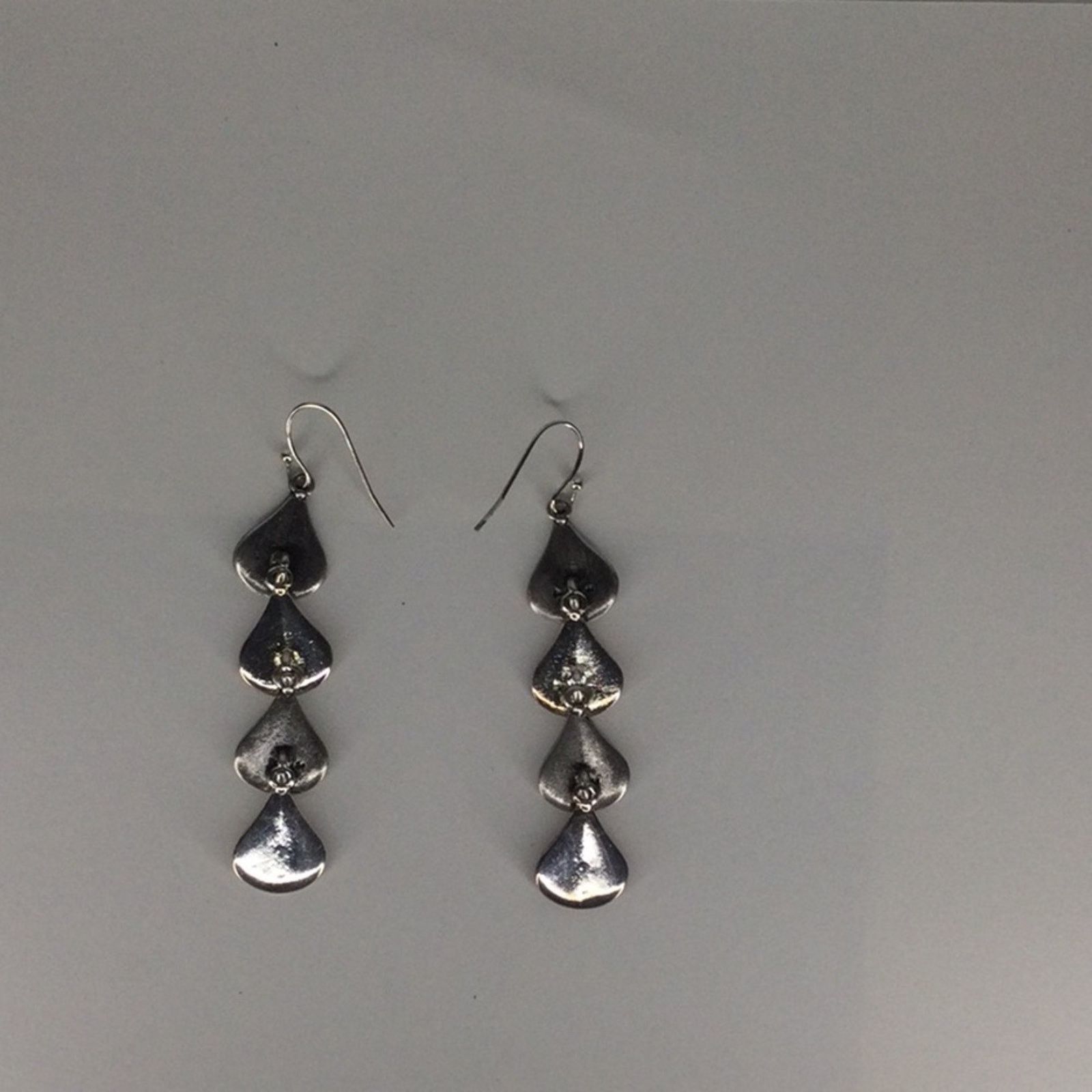 Other Retro Waterfall Cascade Teardrop Silver Tone Earrings Size ONE SIZE - 15 Thumbnail