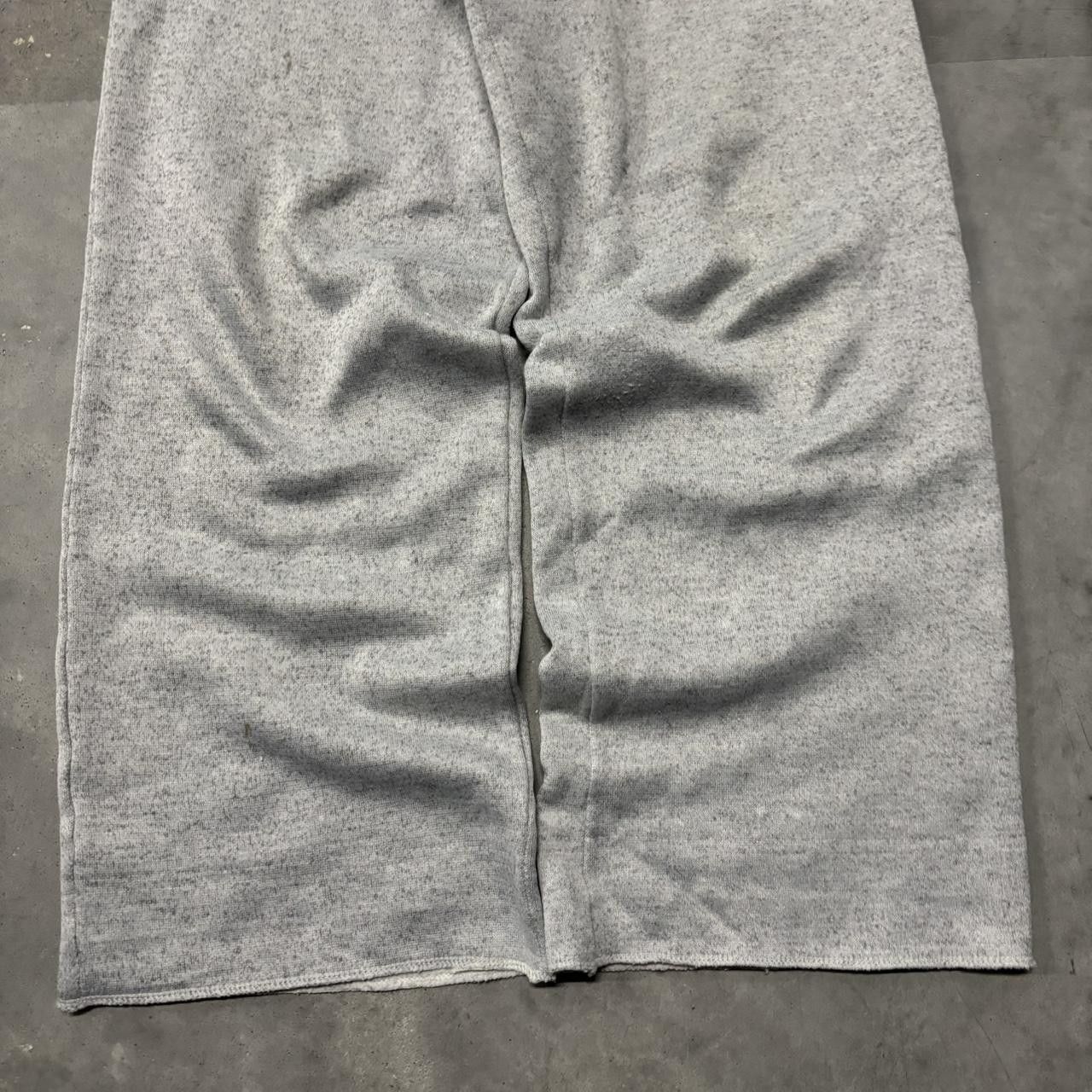 Vintage Crazy Vintage Y2K/2000s Light Grey Essential Sweatpants! Size US 32 / EU 48 - 5 Thumbnail
