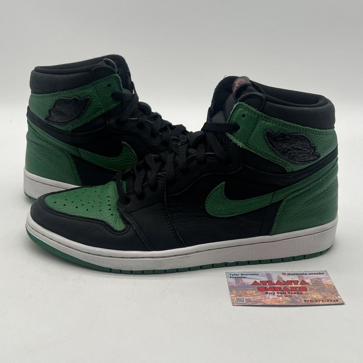 Nike Air Jordan 1 High pine green 2.0 Size US 10.5 / EU 43-44 - 1 Thumbnail