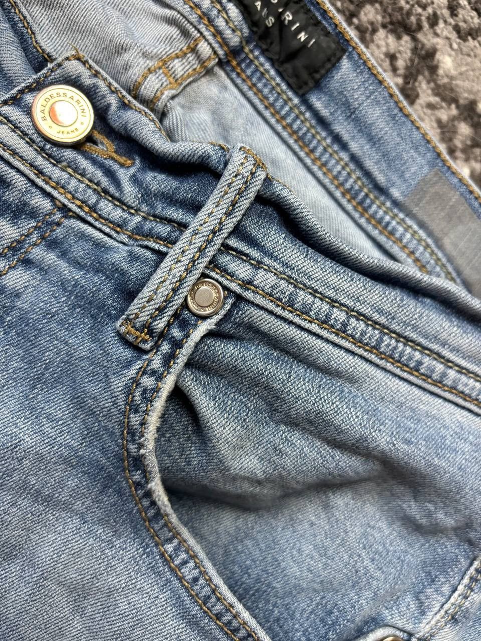 Baldessarini × Vintage Vintage Baldessarini jack white Jeans slim fit Size US 33 - 4 Thumbnail