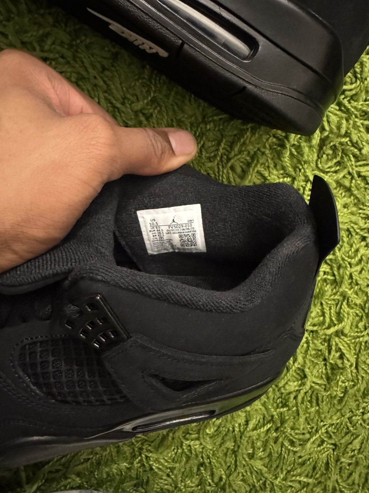 Jordan 4 Retro Black Cat (2025)