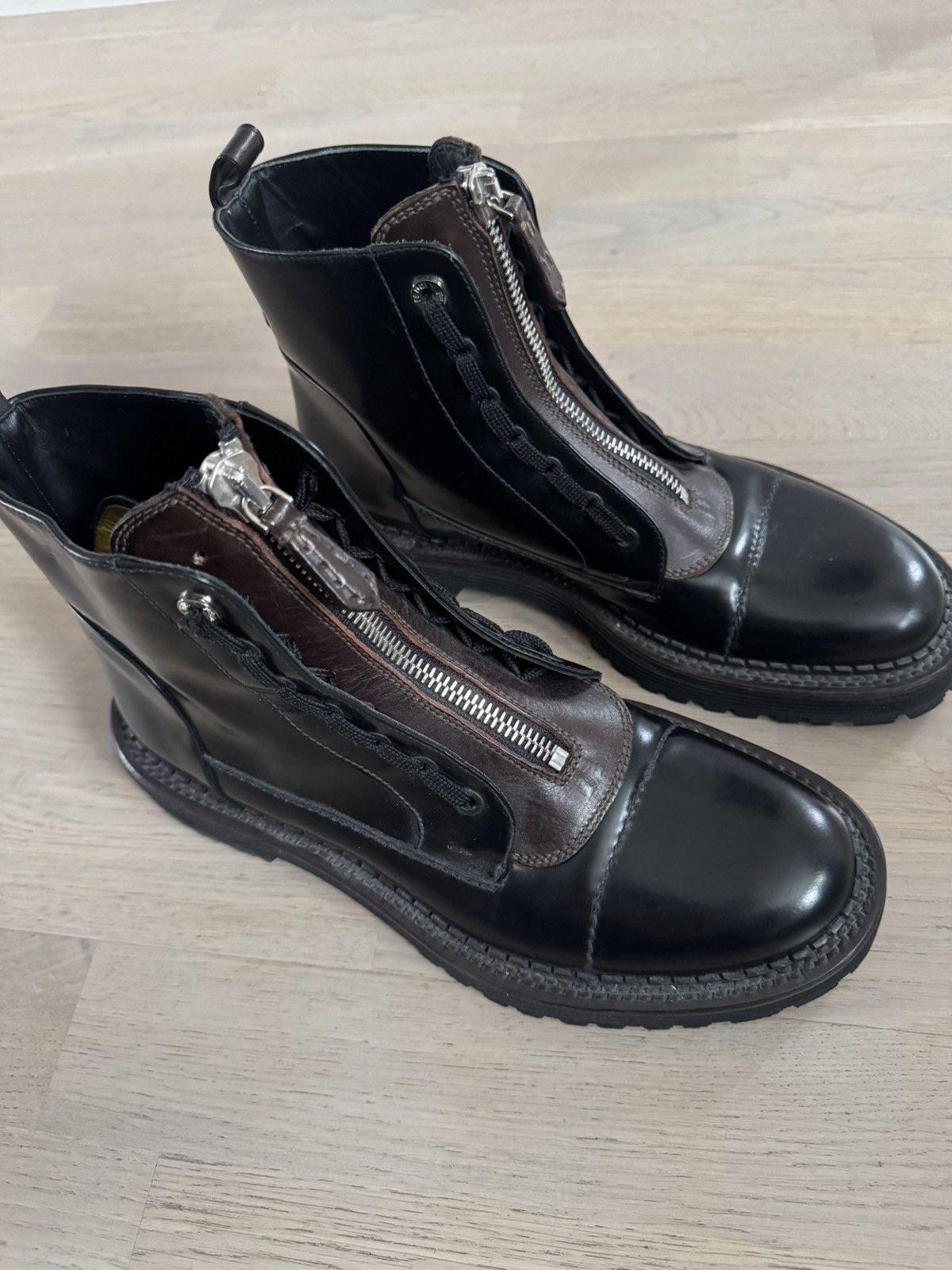 FENDI boots marked size UK7 study all photos and description