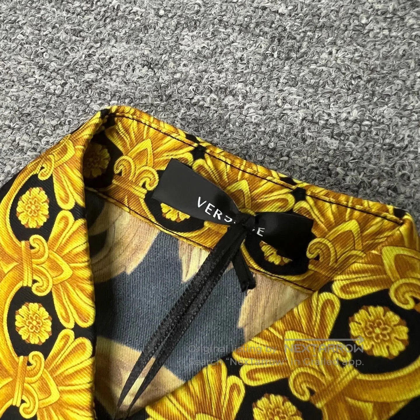 Versace Versace Baroque Medusa Print Silk Shirt. Size S / US 4 / IT 40 - 6 Thumbnail