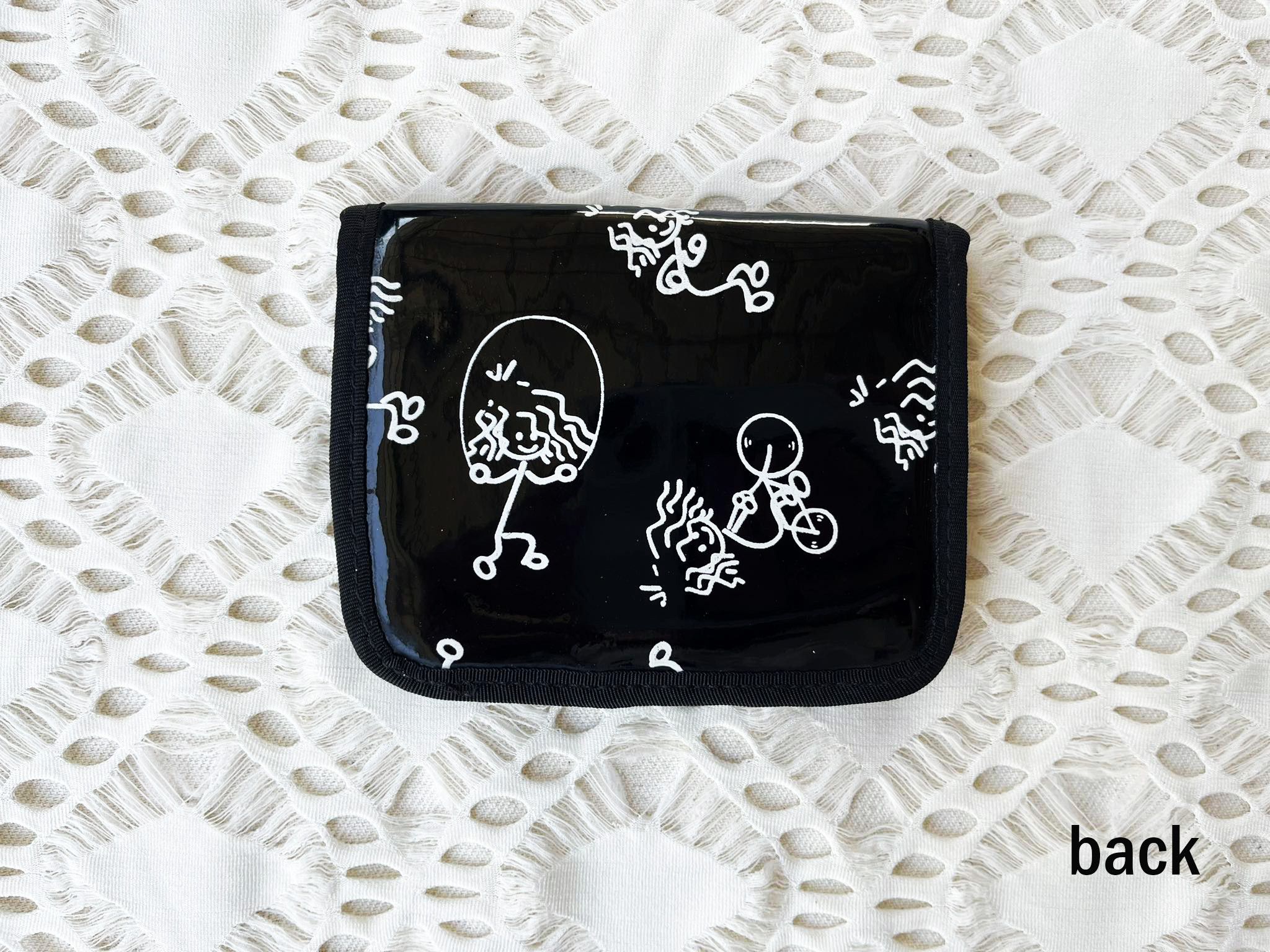 Vintage Shiny Doodle Art PVC zip up wallet, cartoon wallet Size ONE SIZE - 4 Thumbnail