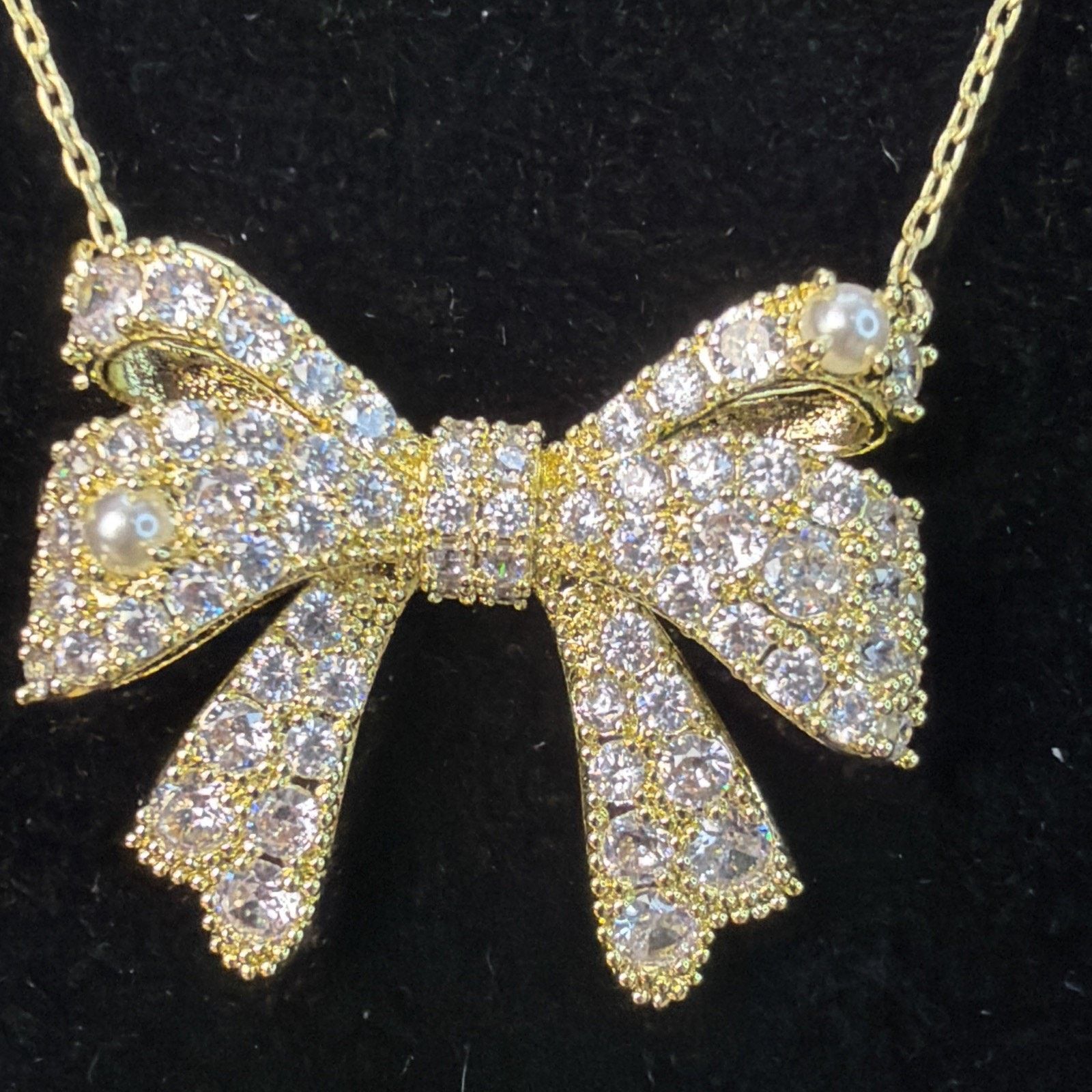 Kendra Scott Kendra Scott Krista Bow Pendant Necklace Gold Rhinestone Size ONE SIZE - 1 Thumbnail