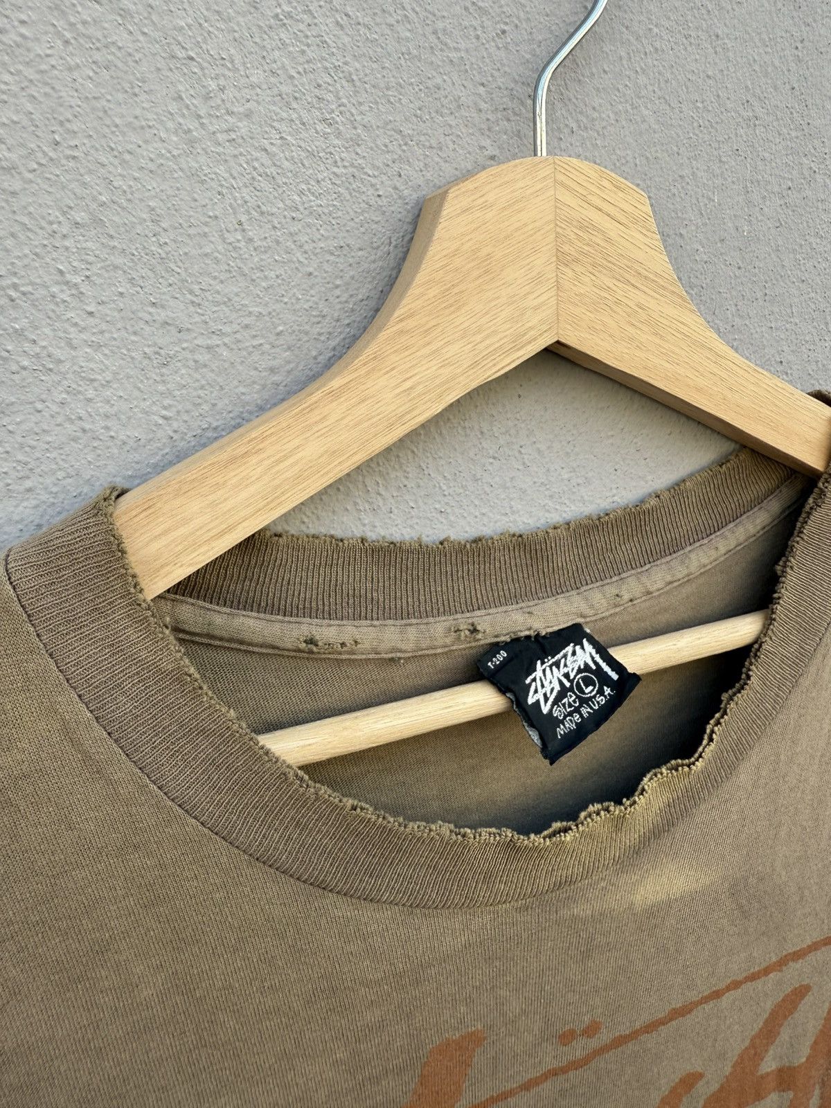 Stussy × Vintage Vintage RARE Distress 1980s Stüssy "Beach Roots" OG Logo Tee Size US L / EU 52-54 / 3 - 6 Thumbnail