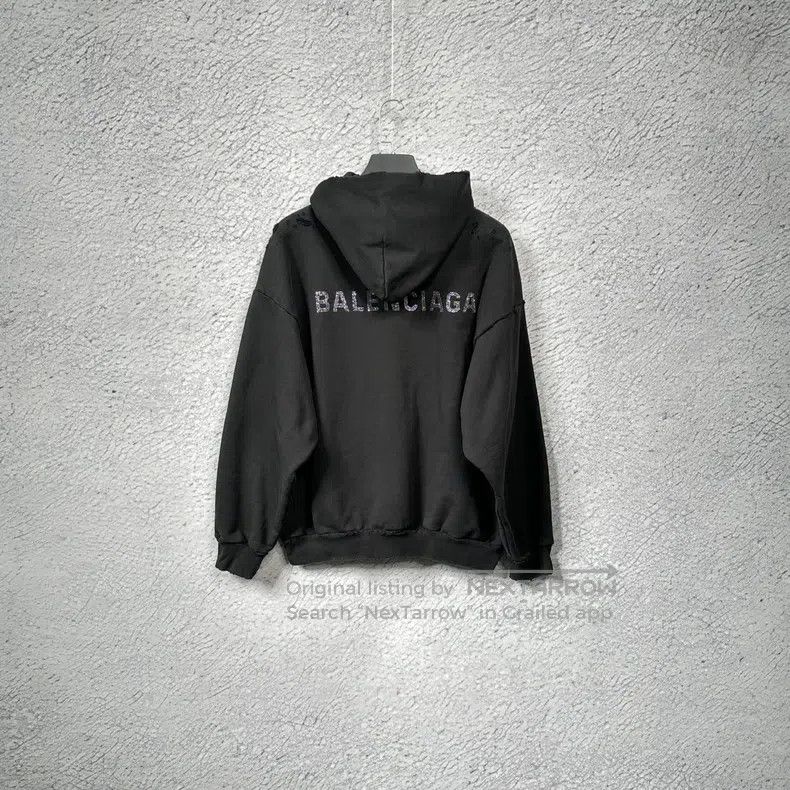 Balenciaga Balenciaga Black distressed front and back crystal logo ho Size US S / EU 44-46 / 1 - 2 Thumbnail