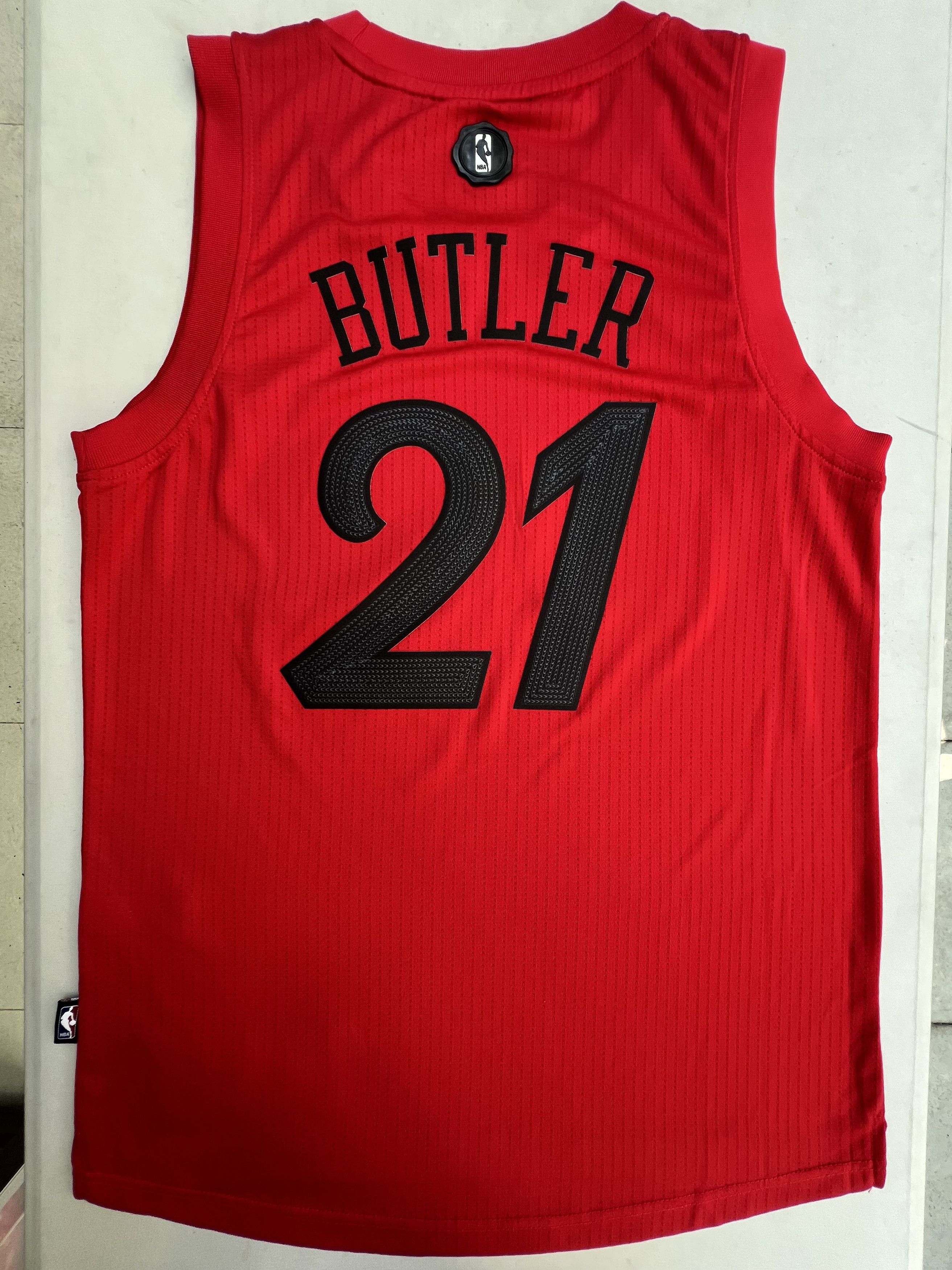 Adidas × NBA Jimmy Butler Chicago Bulls Christmas Day Swingman Jersey Size US M / EU 48-50 / 2 - 2 Thumbnail