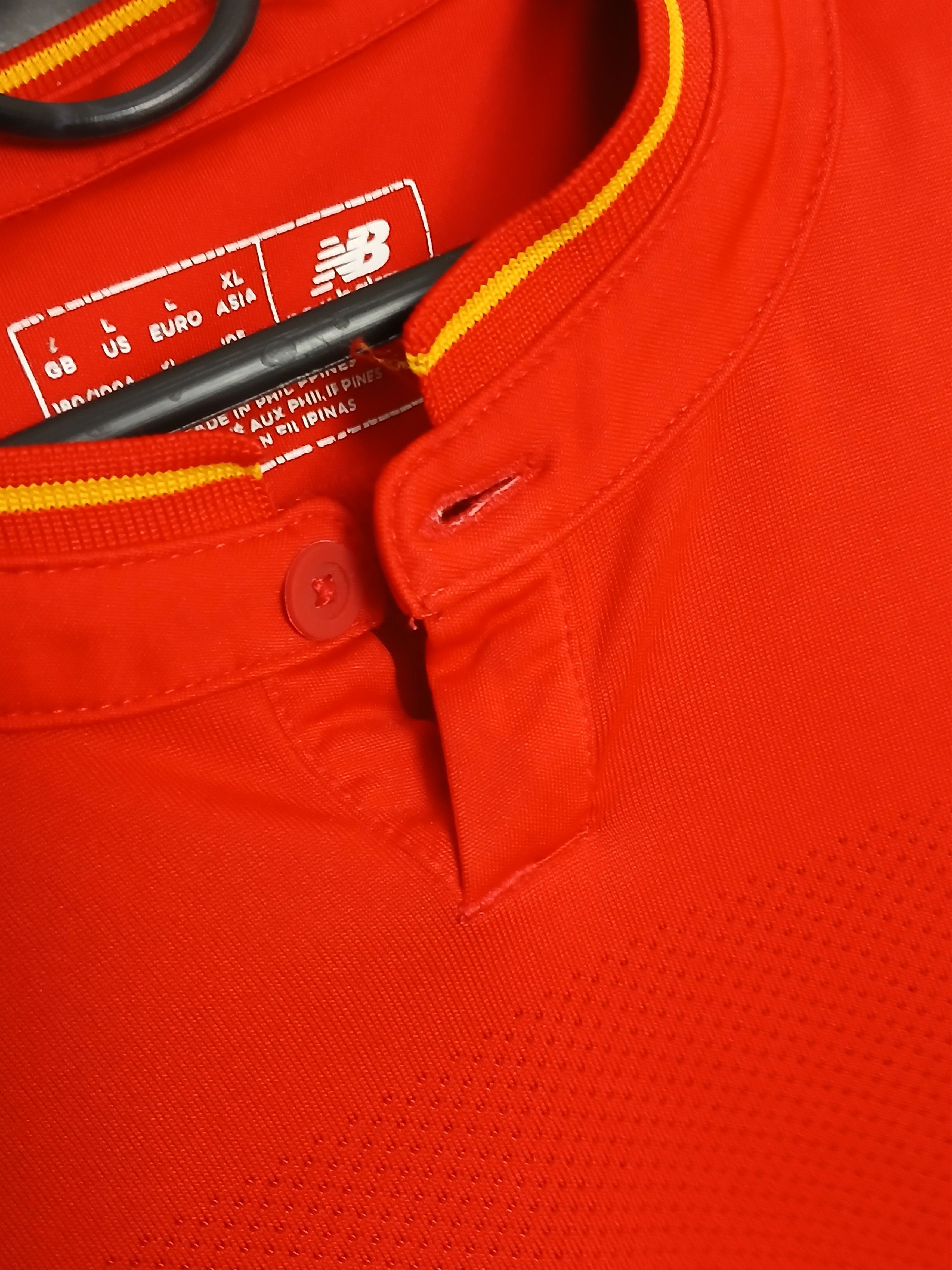 Other Liverpool 16/17 Home Football Jersey T-Shirt Size US L / EU 52-54 / 3 - 7 Thumbnail