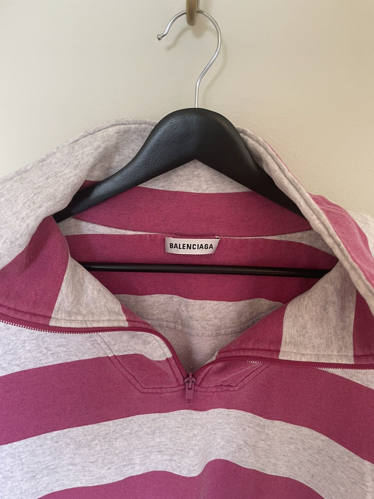 Balenciaga Balenciaga pink striped sweatshirt (playboi carti grail) Size US L / EU 52-54 / 3 - 2 Thumbnail