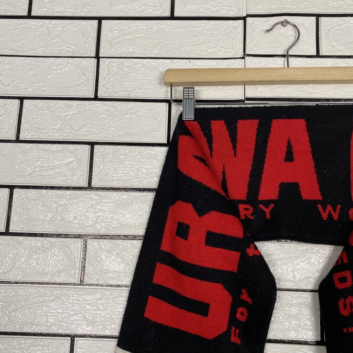Japanese Brand Vintage muffler Football Team Urawa Reds Big Log Size ONE SIZE - 8 Thumbnail