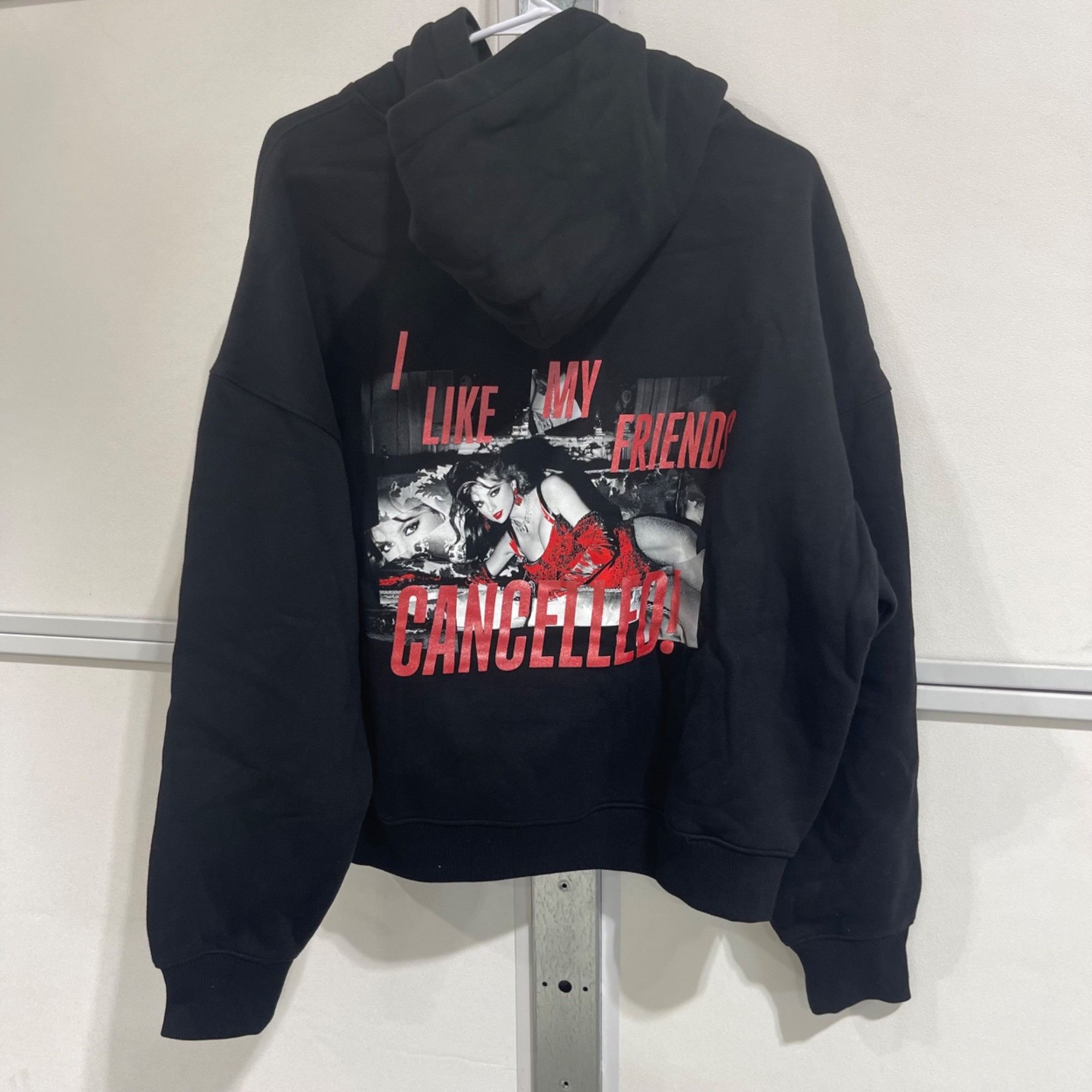 Band Tees NEW TAYLOR SWIFT I LIKE MY FRIENDS CANCELLED HOODIE MEDIUM Size M / US 6-8 / IT 42-44 - 4 Thumbnail