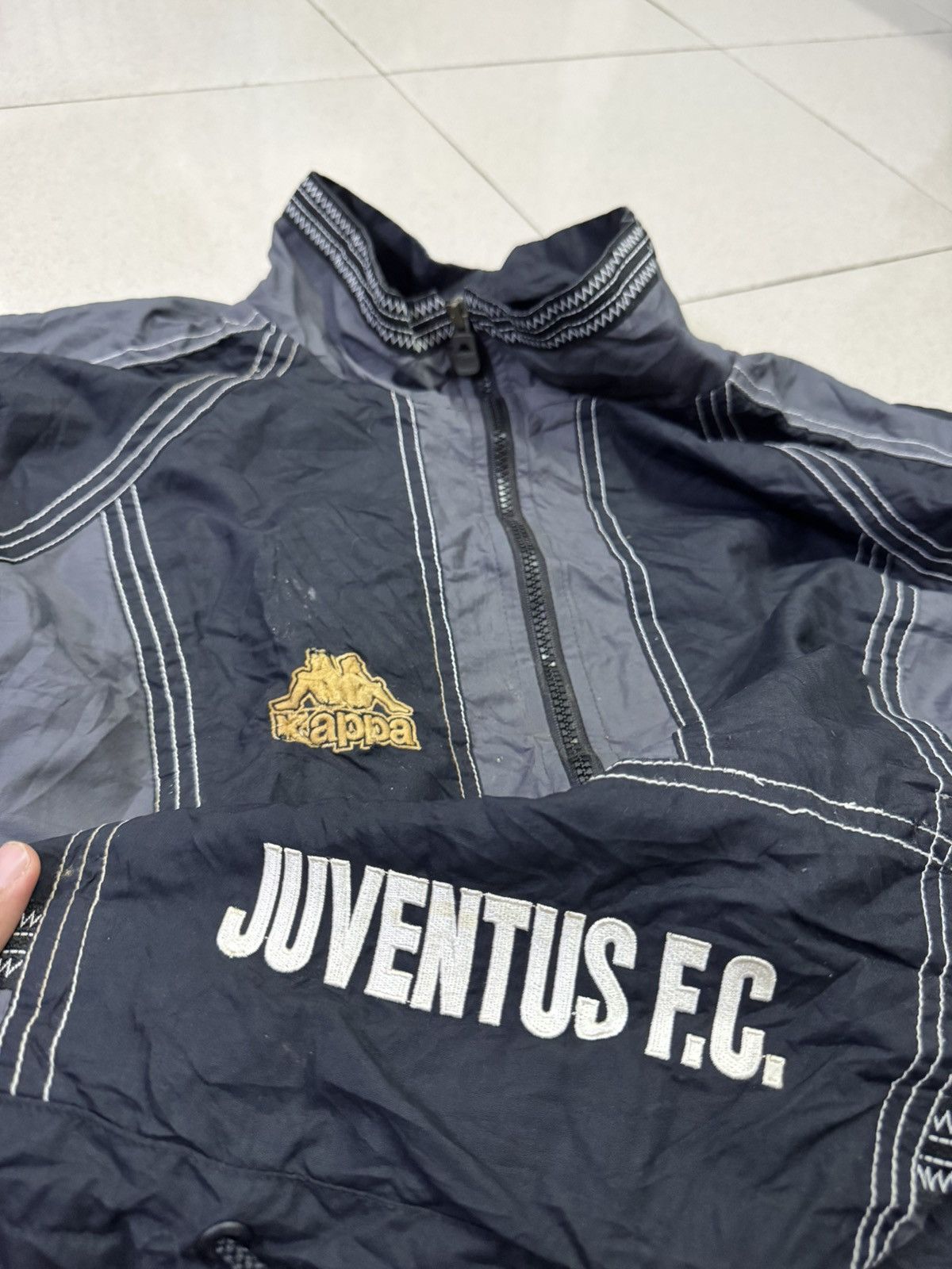 Kappa 1995 KAPPA JUVENTUS FOOTBALL WINDBREAKER JACKET Size US L / EU 52-54 / 3 - 9 Thumbnail