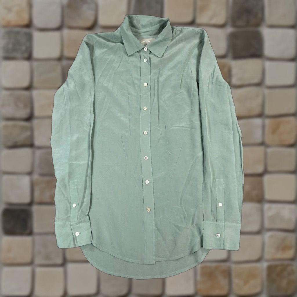 Everlane Everlane Shirt Womens Green Silk Button-Up XS? (Note: Original size 0) Size XS / US 0-2 / IT 36-38 - 1 Thumbnail