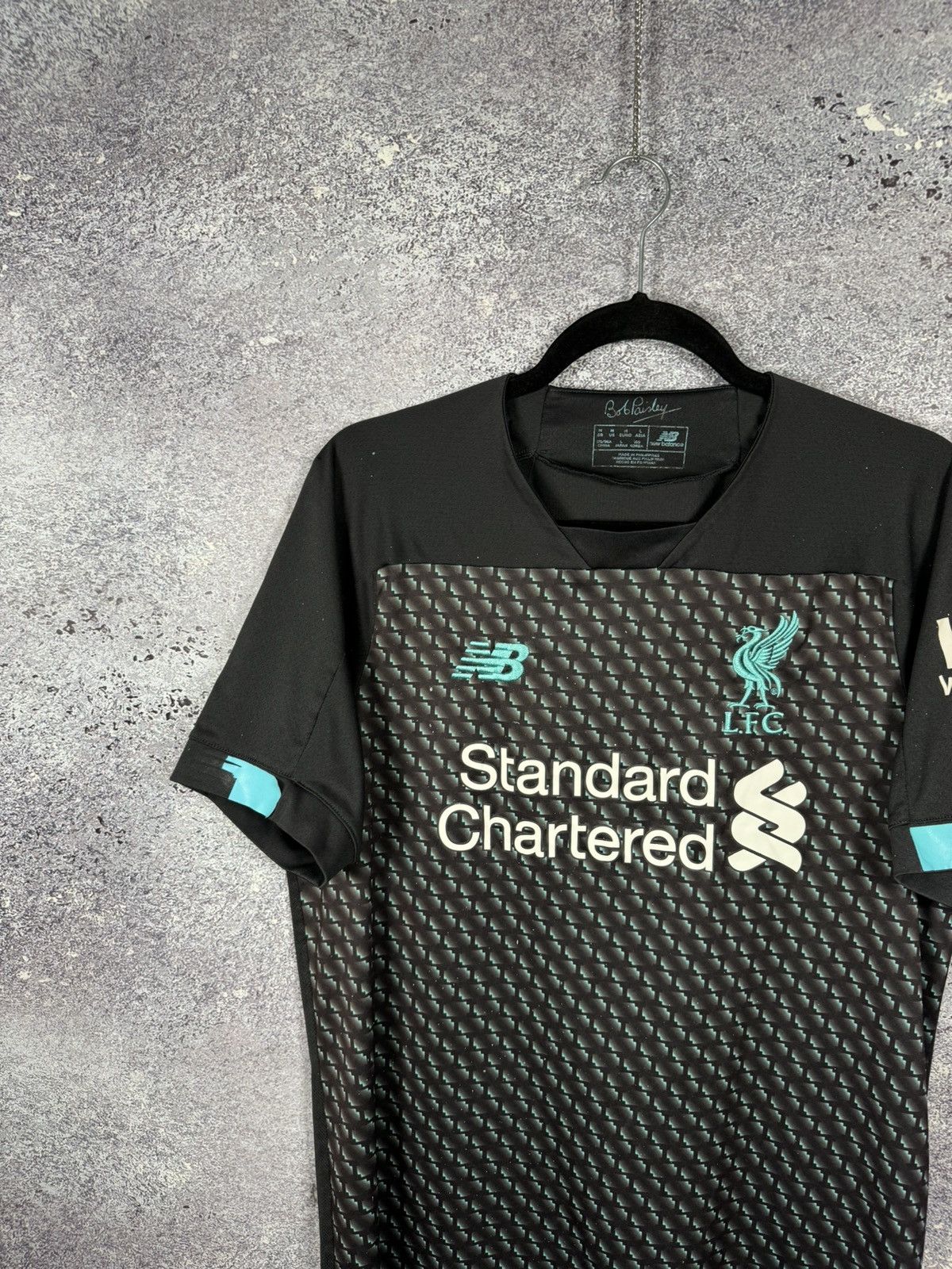 New Balance × Vintage Vintage Liverpool 2019/20 Third New Balance Jersey Blokcore Size US M / EU 48-50 / 2 - 3 Thumbnail