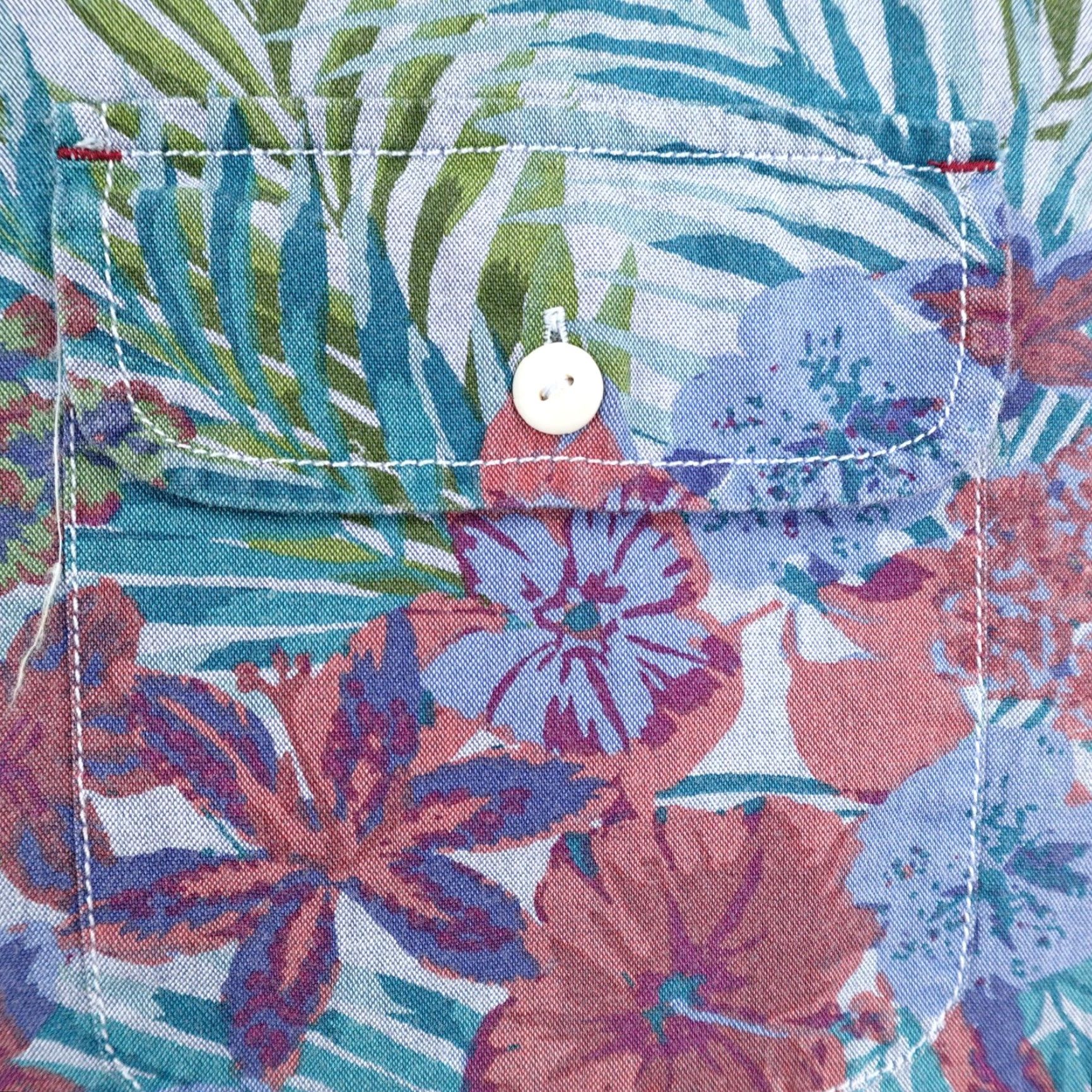 Tommy Bahama Tommy Bahama Shirt Mens Large Blue Hawaiian Aloha Floral Button-Up Camp Lounge Size US L / EU 52-54 / 3 - 3 Thumbnail