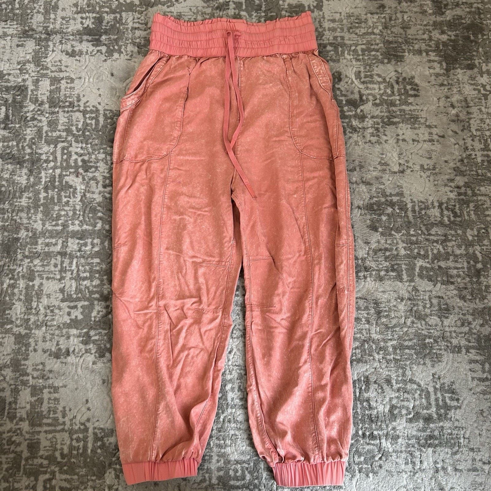 Free People FREE PEOPLE FP Movement Halfzies Pants, Matte Rose Sz Small Size 24" / US 00 / IT 34 - 1 Thumbnail