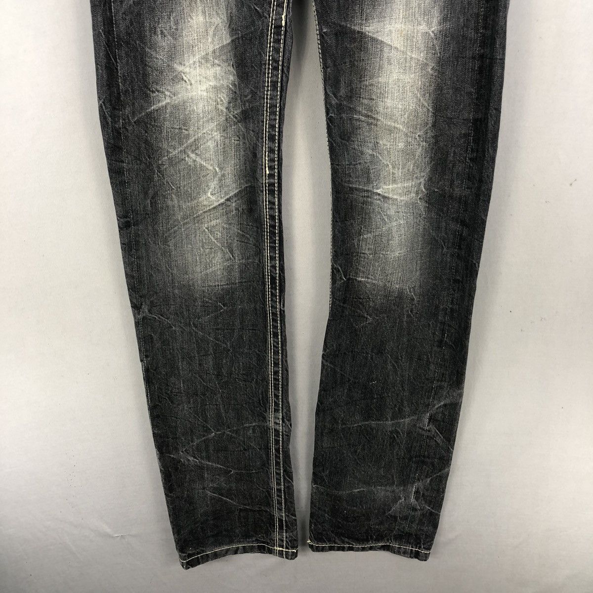 Japanese Brand Vintage 2000s Avail Crinkle Effect Dark Wash Denim -Tapered Size US 31 - 5 Thumbnail
