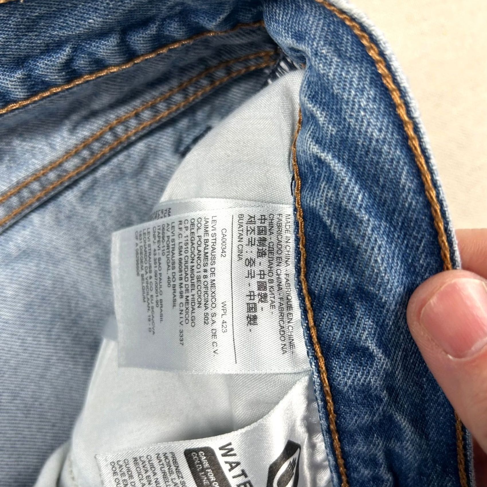 Levi's VINTAGE Levi's Premium Jeans Womens 31 Wedgie Raw Hem Taper Skater Grunge 33x27 Blue 100% Cotton Denim Jeans WomensGirls MensNotApplicable Size 24" / US 00 / IT 34 - 4 Thumbnail
