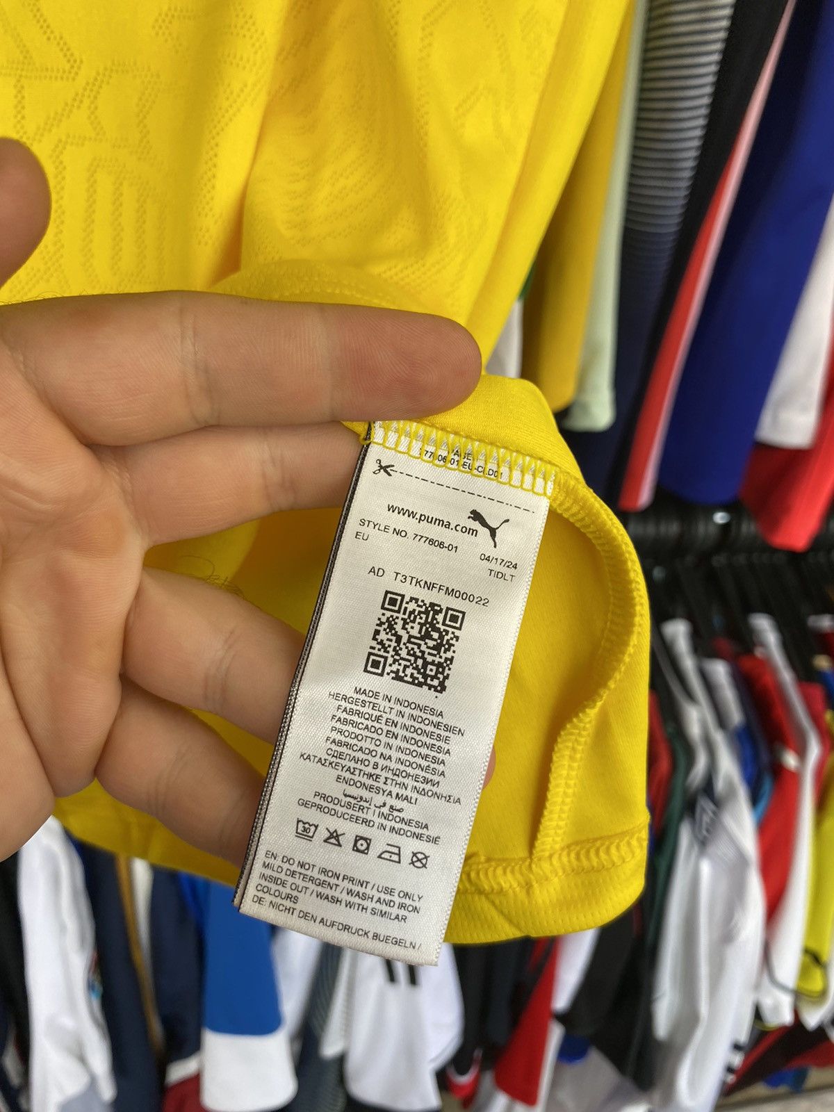 Nike 2016/17 PUMA BORUSSIA DORTMUND SOCCER FOOTBALL JERSEY SHIRT Size US L / EU 52-54 / 3 - 7 Thumbnail