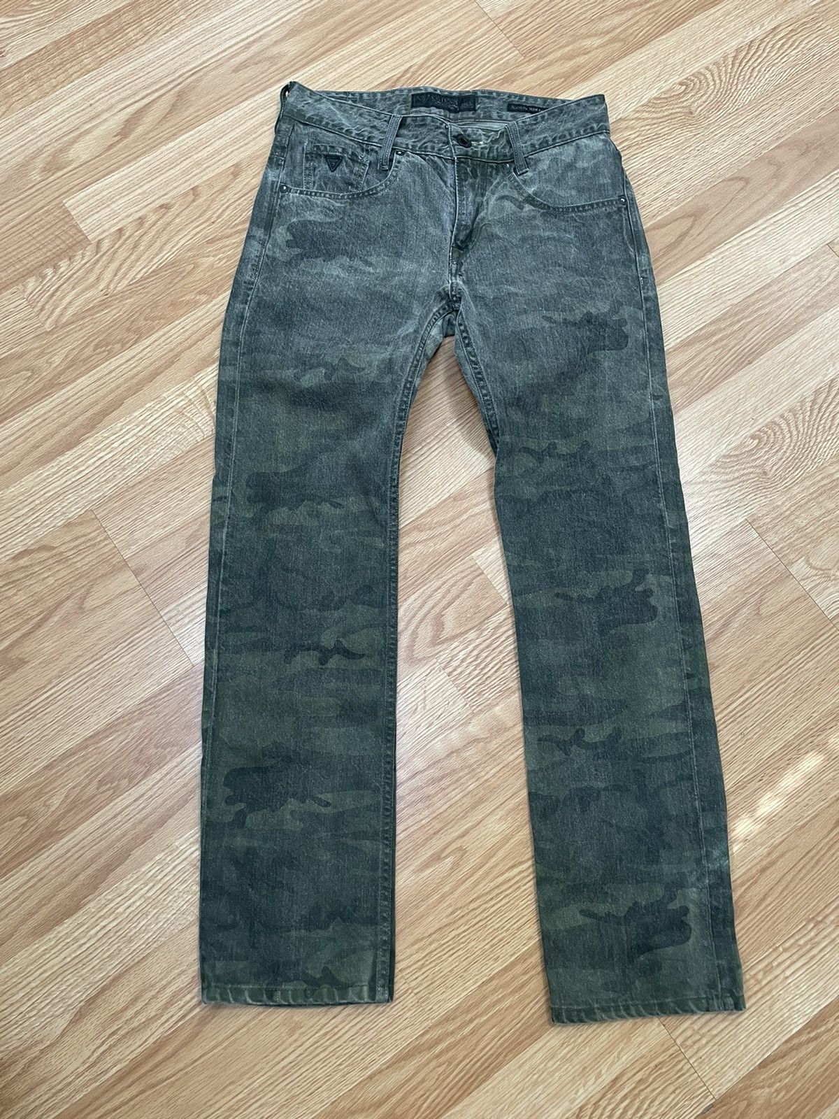 Guess Guess 1981 Vintage Camo Denim Size US 30 / EU 46 - 1 Thumbnail