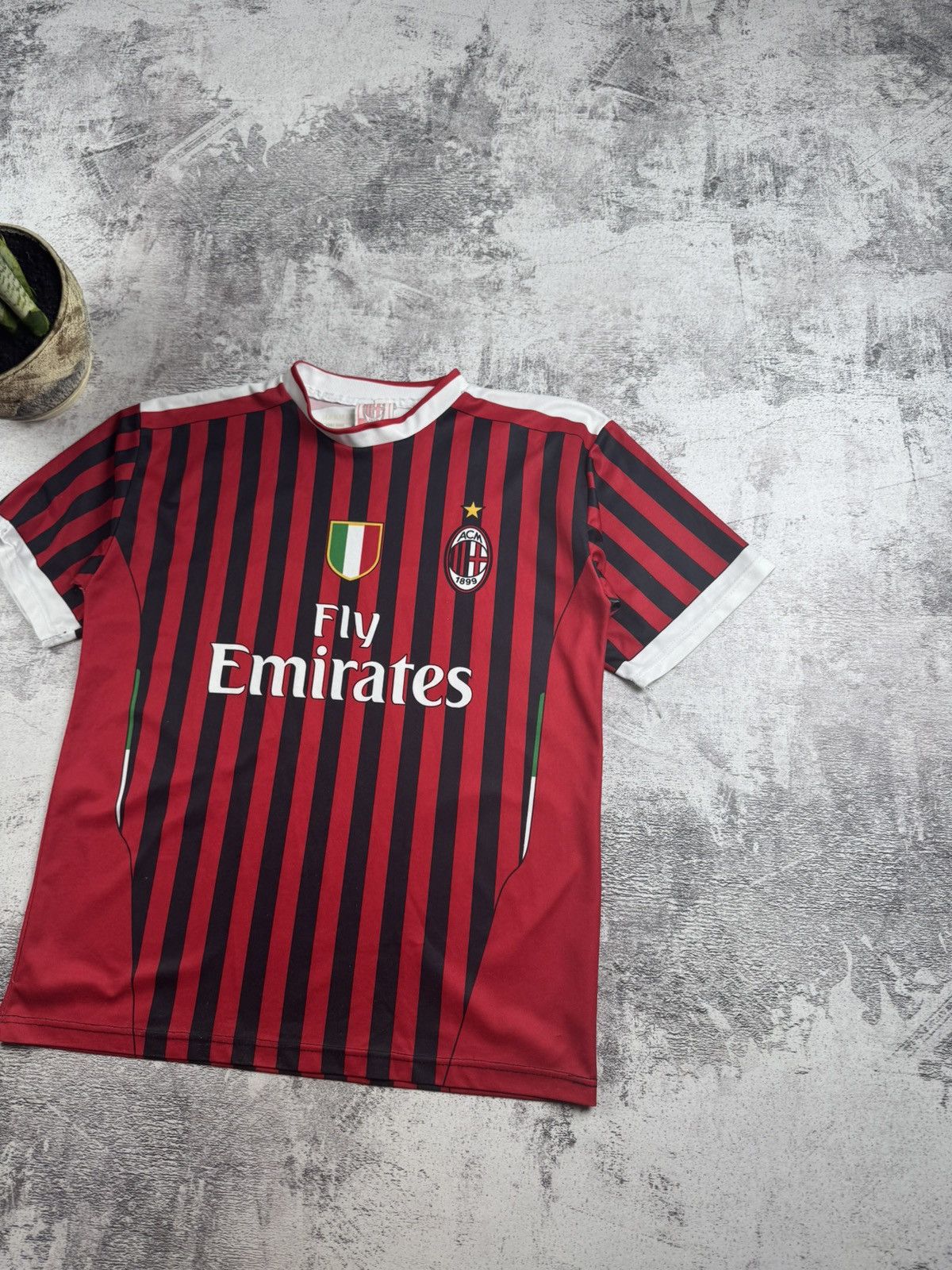 Vintage Milan Vintage Robinho Retro 2011 2012 Football Shirt Soccer Jersey T Shirt Tee Size US S / EU 44-46 / 1 - 5 Thumbnail