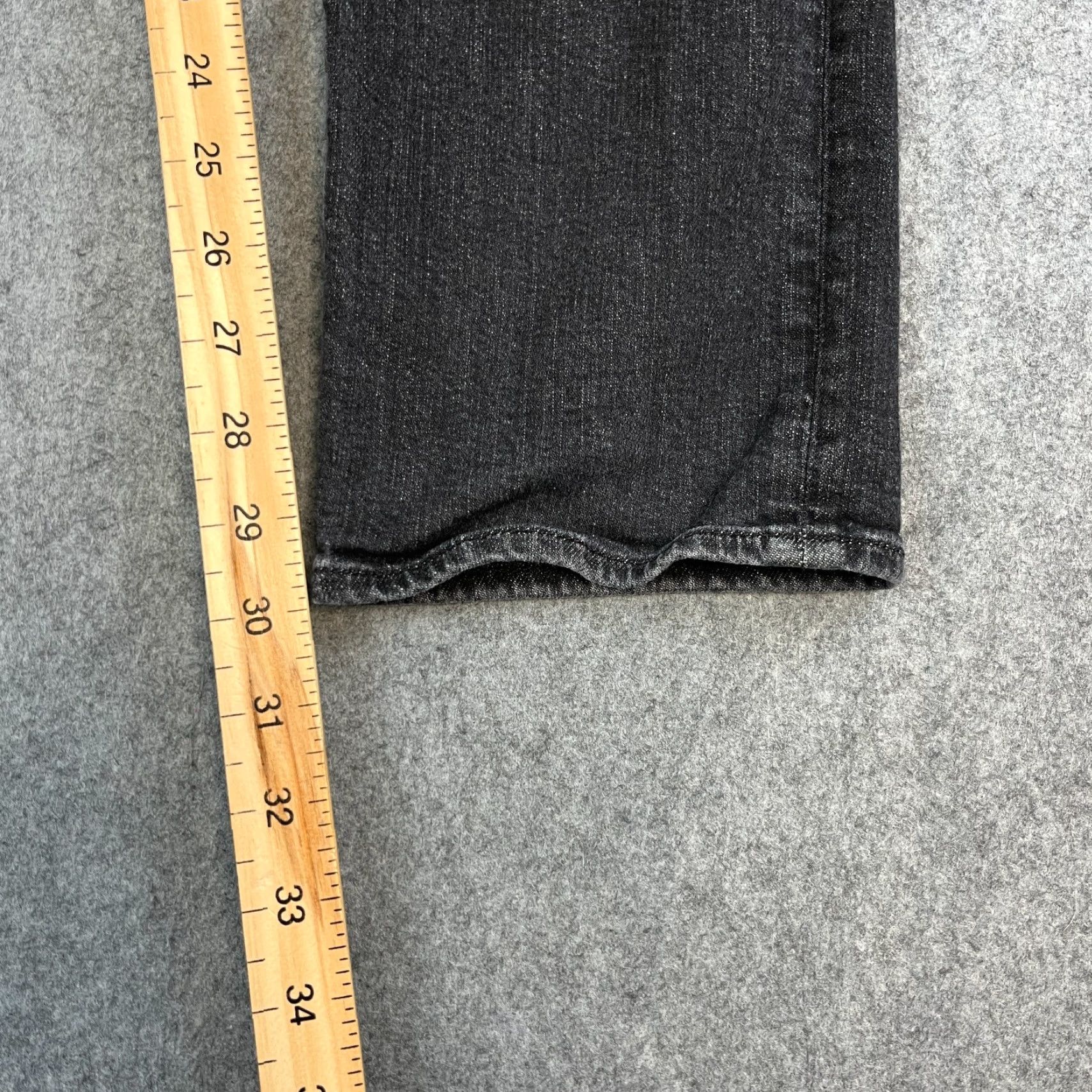 Hugo Boss HUGO BOSS Jeans Slim Tapered Delaware 30/32 Dark Wash Grey Whiskers Denim Cotton Elastane 5-Pocket Mens Jeans Size US 30 / EU 46 - 4 Thumbnail