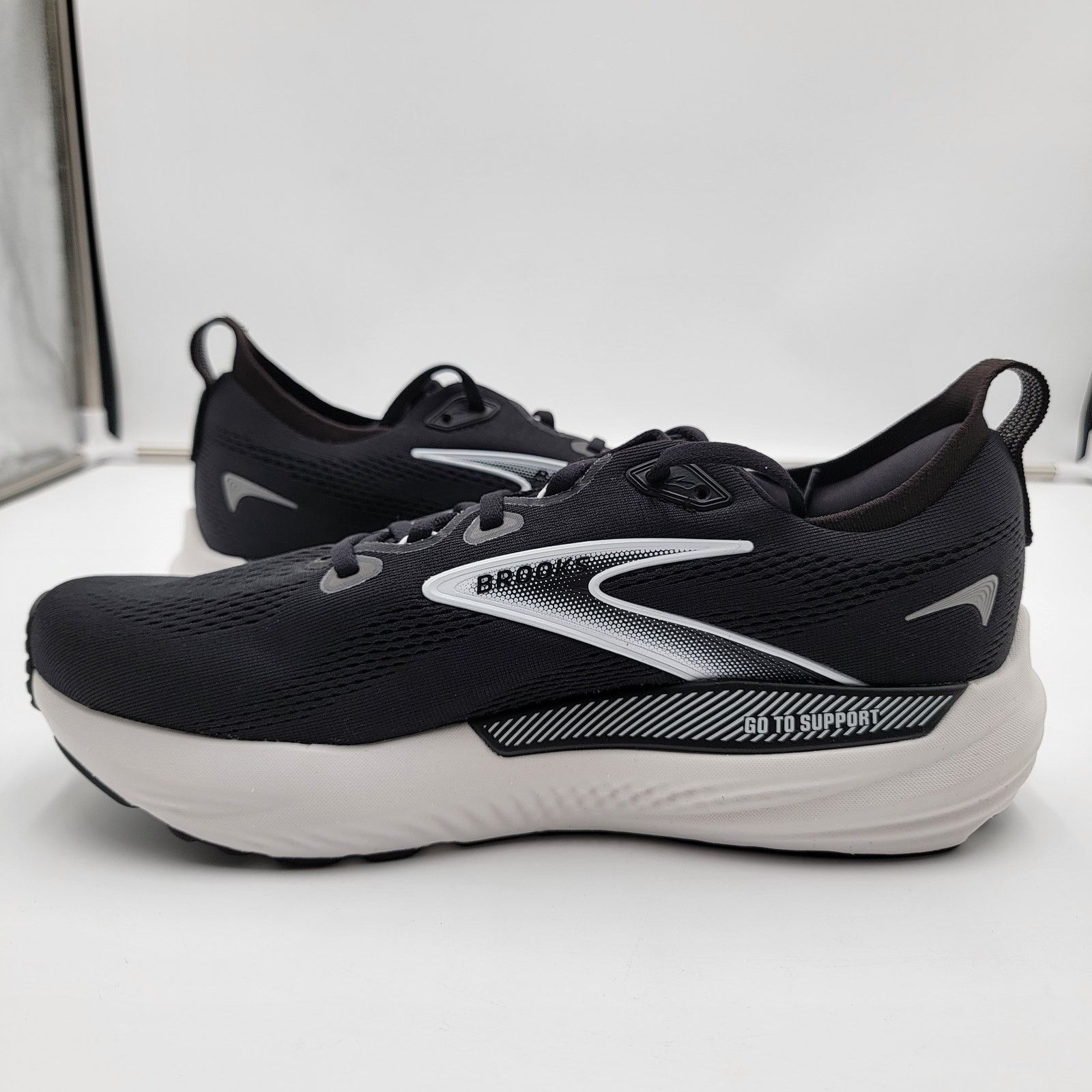 Brooks Brooks Glycerin GTS 22 Mens Sz 11 Black 110446 1D 090 Size US 11 / EU 44 - 2 Thumbnail