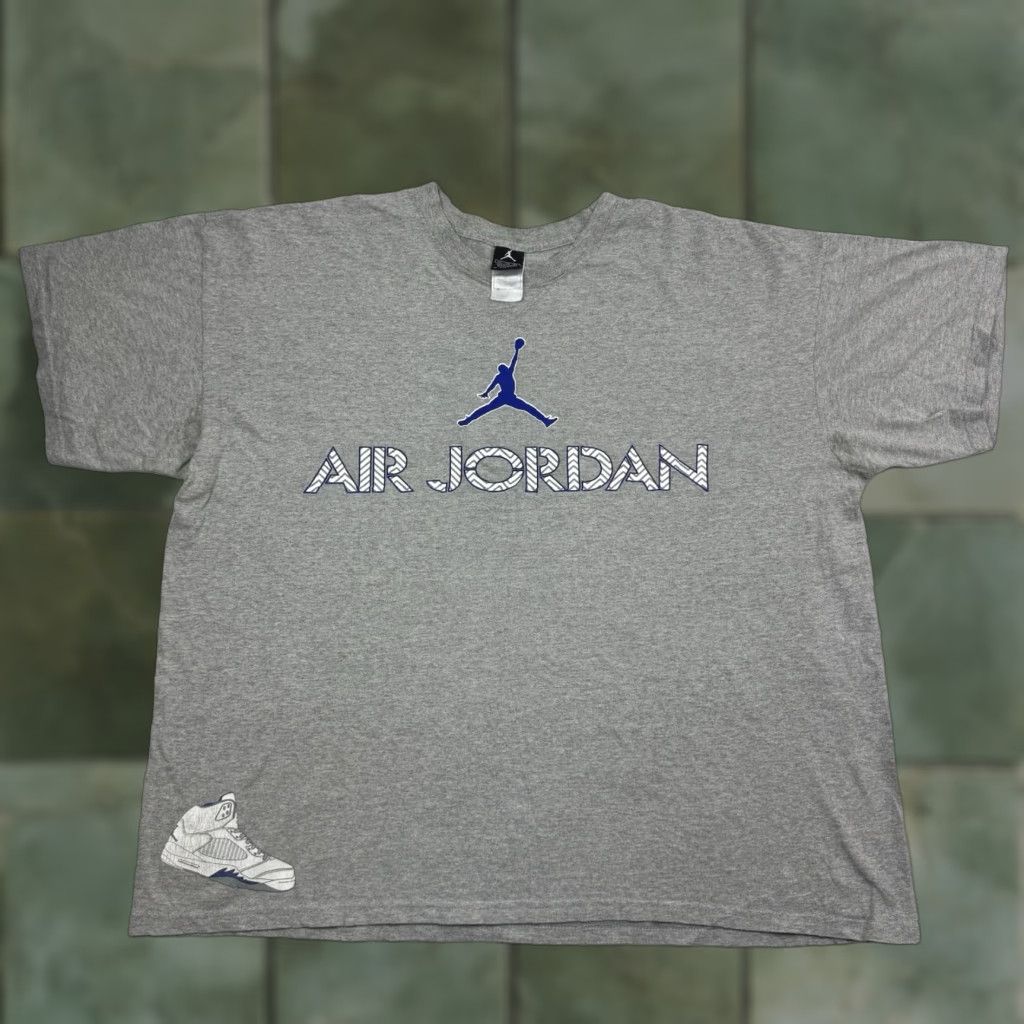 Nike VINTAGE Nike Michael Jordan T Shirt Adult 2XL Gray Short Sleeve Crew Neck Graphic Print Men 90s Y2K Sports Baggy Size US XXL / EU 58 / 5 - 1 Thumbnail